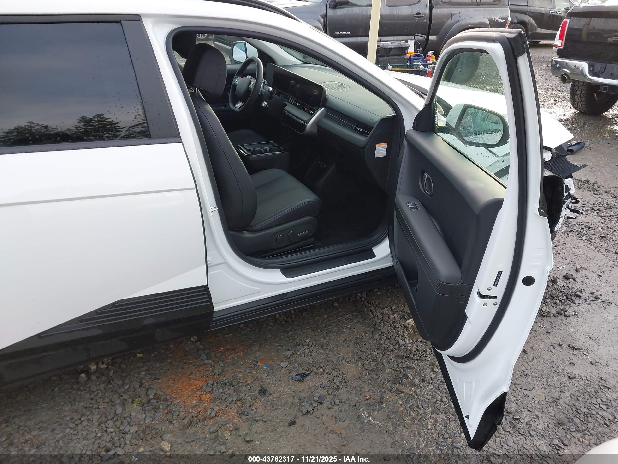 HYUNDAI IONIQ image 5