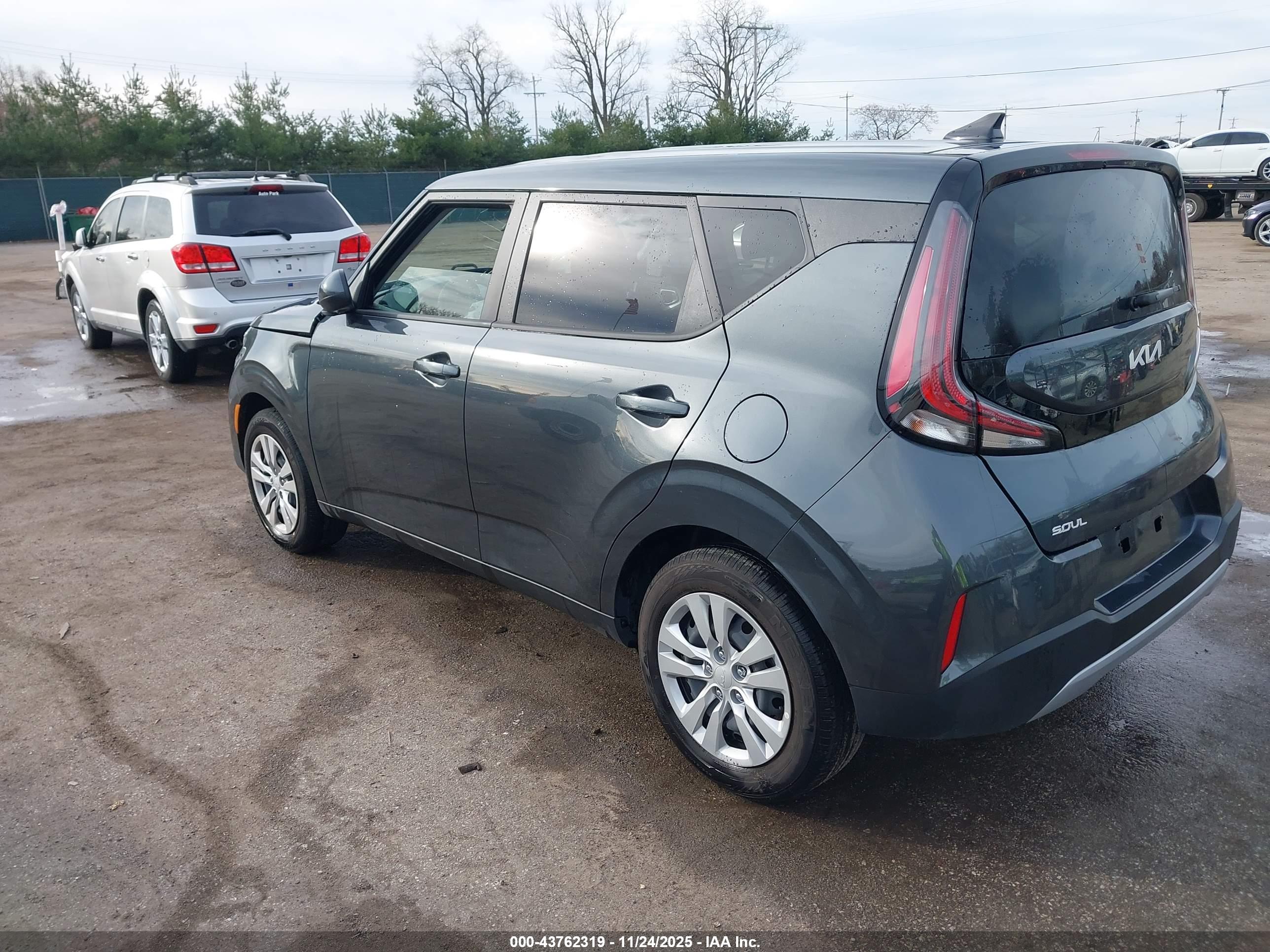 KIA SOUL image 3