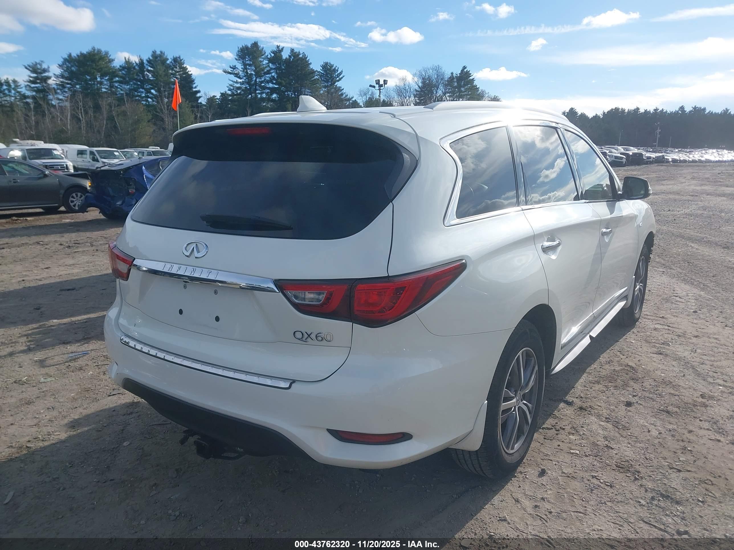 INFINITI QX60 image 4