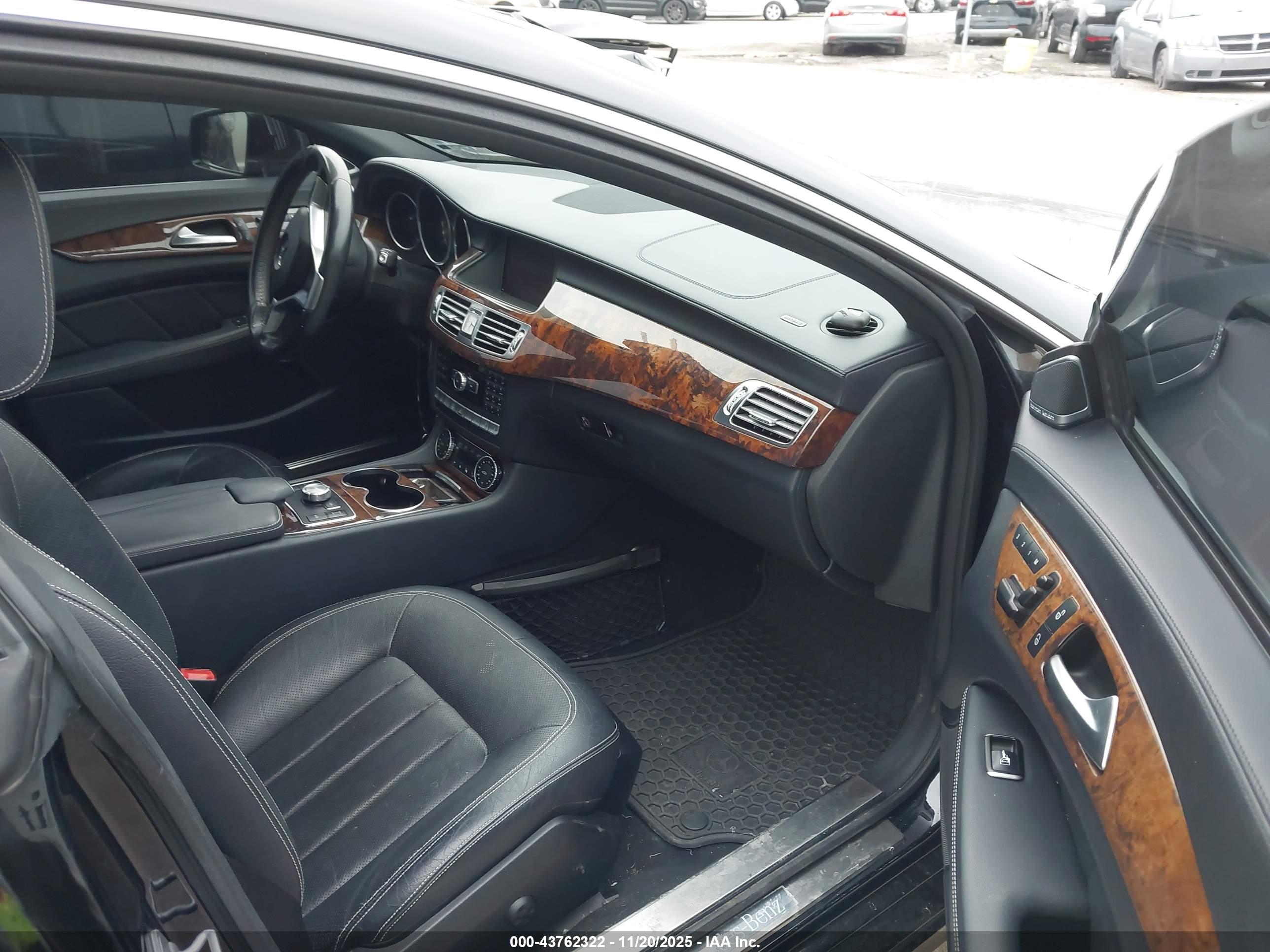MERCEDES-BENZ CLS image 5
