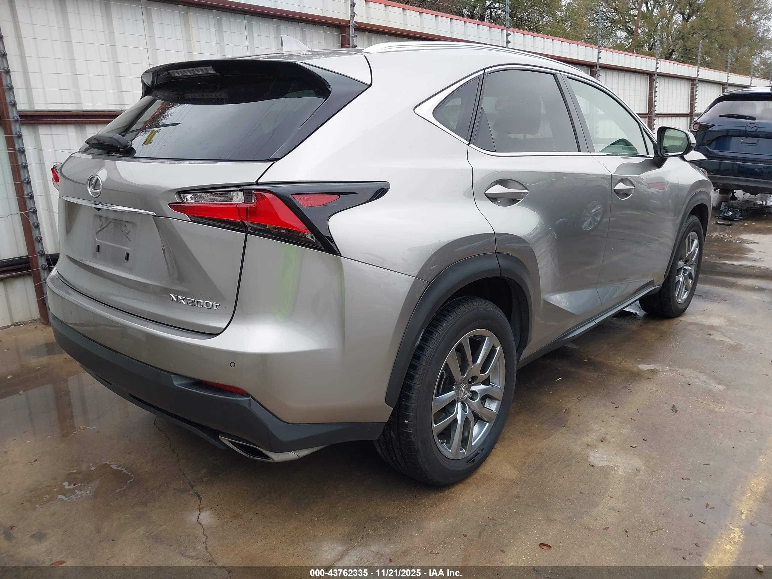 LEXUS NX image 4