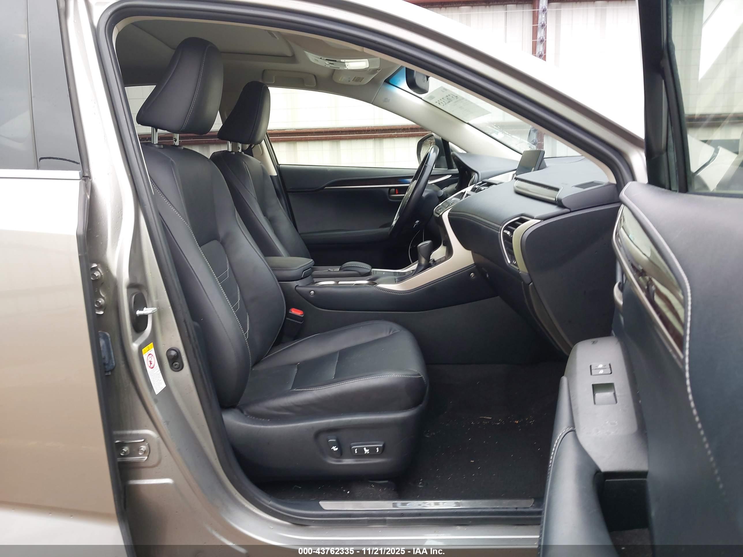 LEXUS NX image 5