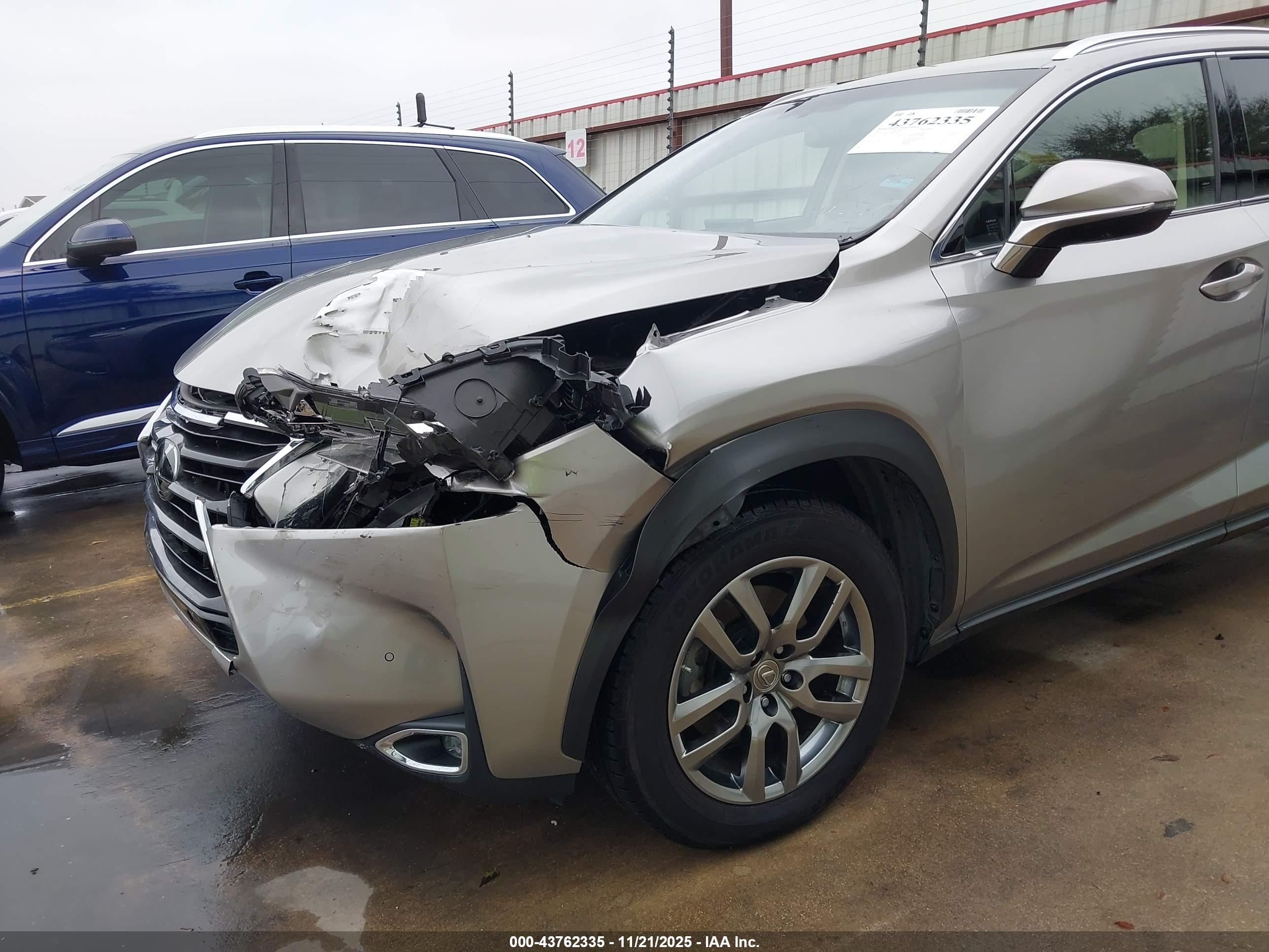 LEXUS NX image 6