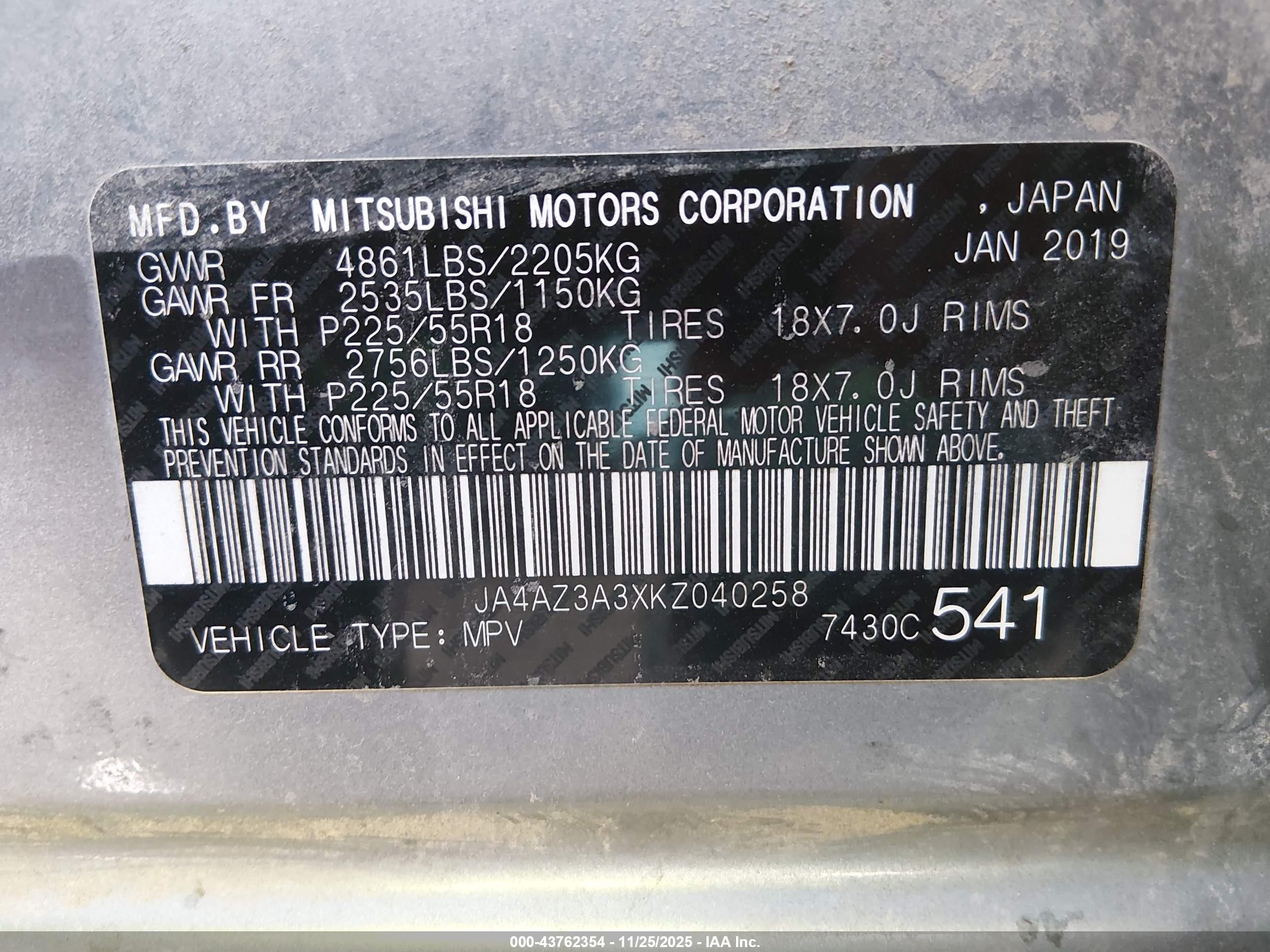 MITSUBISHI OUTLANDER image 9