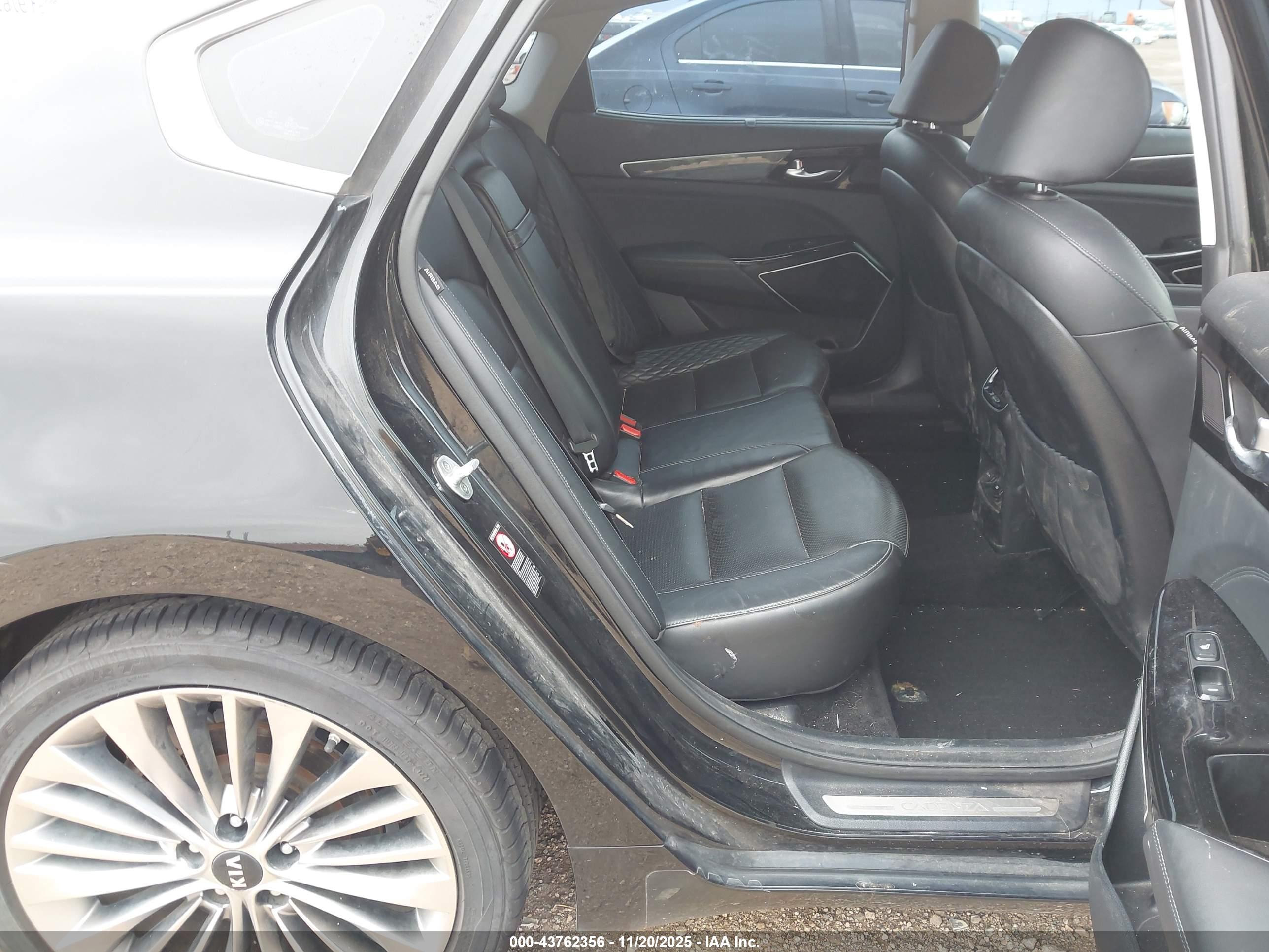 KIA CADENZA image 8