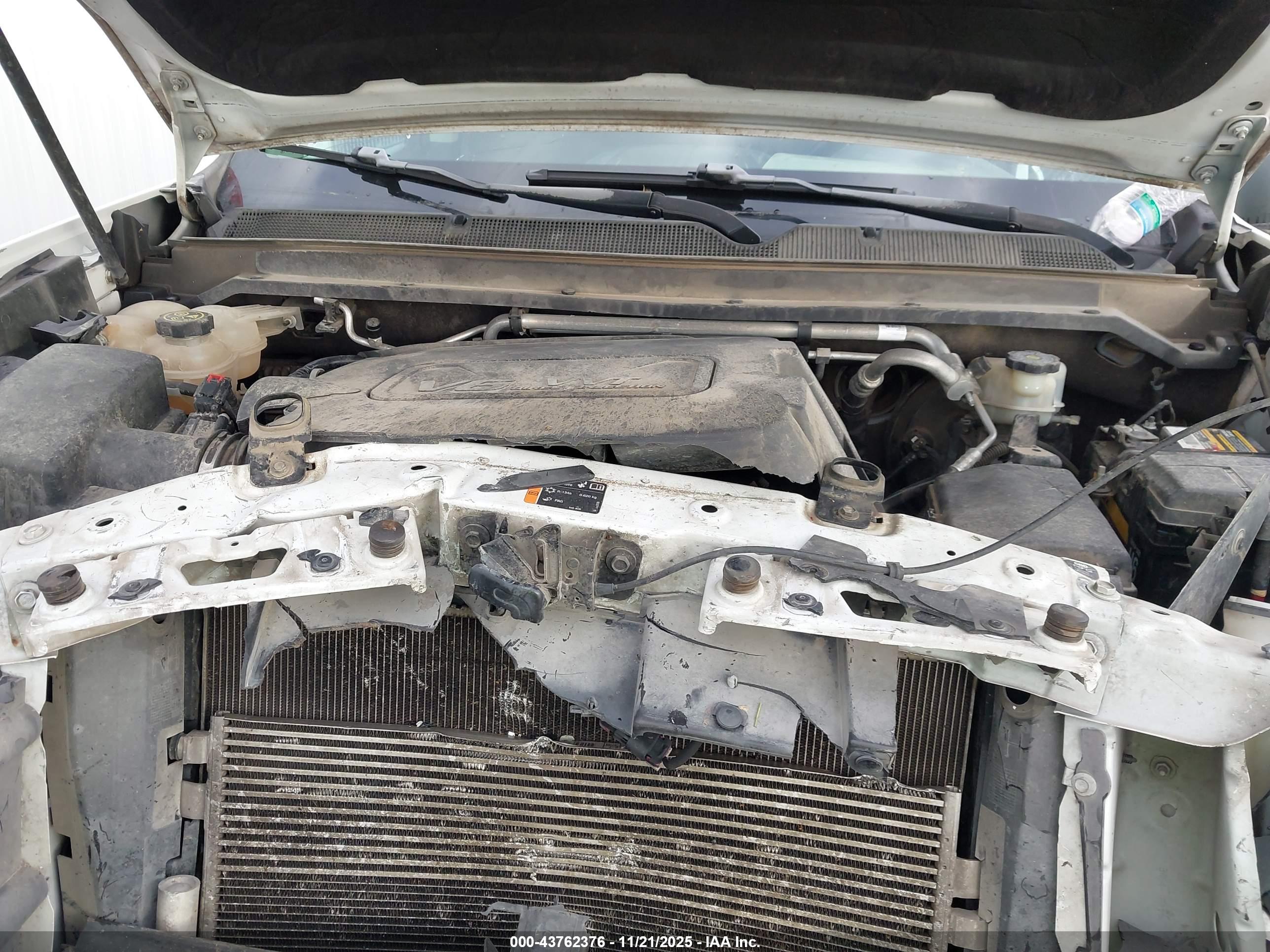CHEVROLET COLORADO image 10
