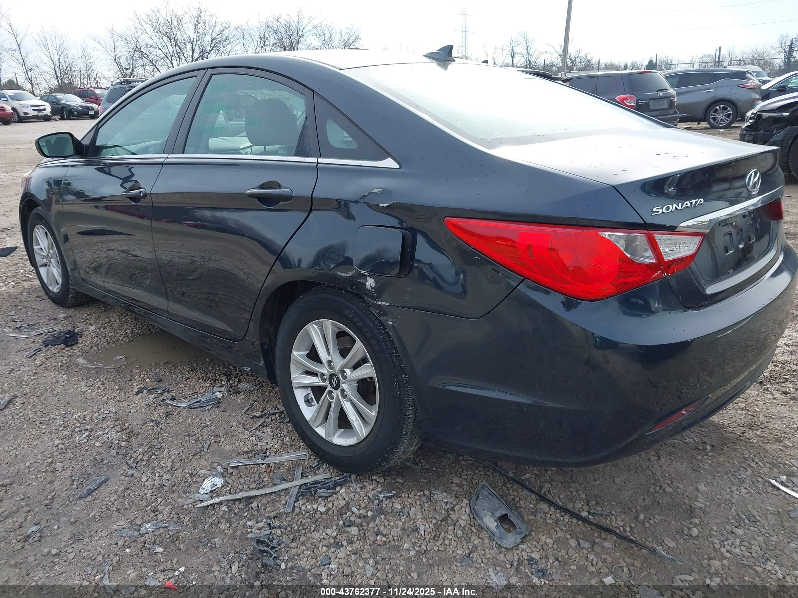 HYUNDAI SONATA image 3