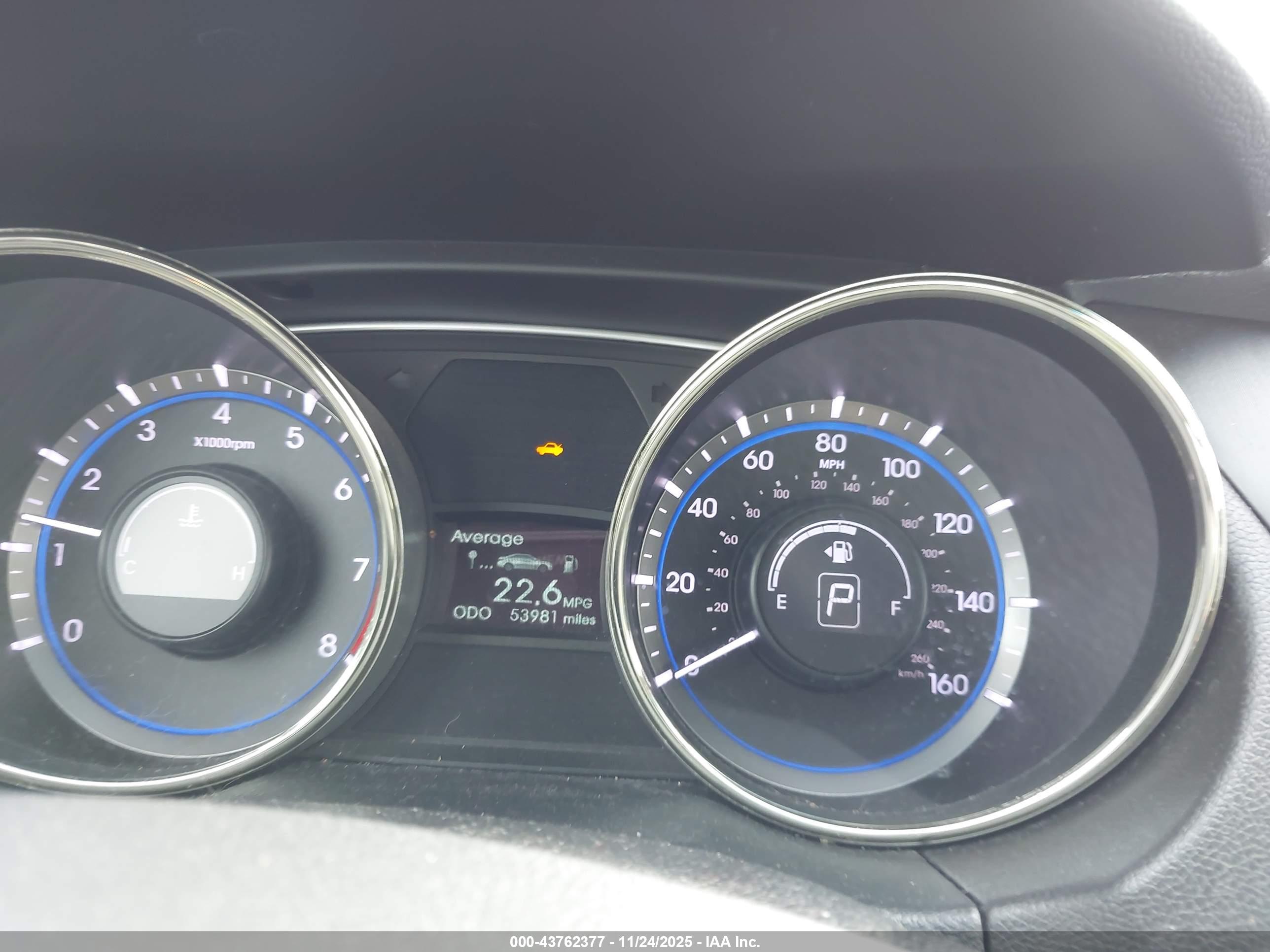 HYUNDAI SONATA image 7