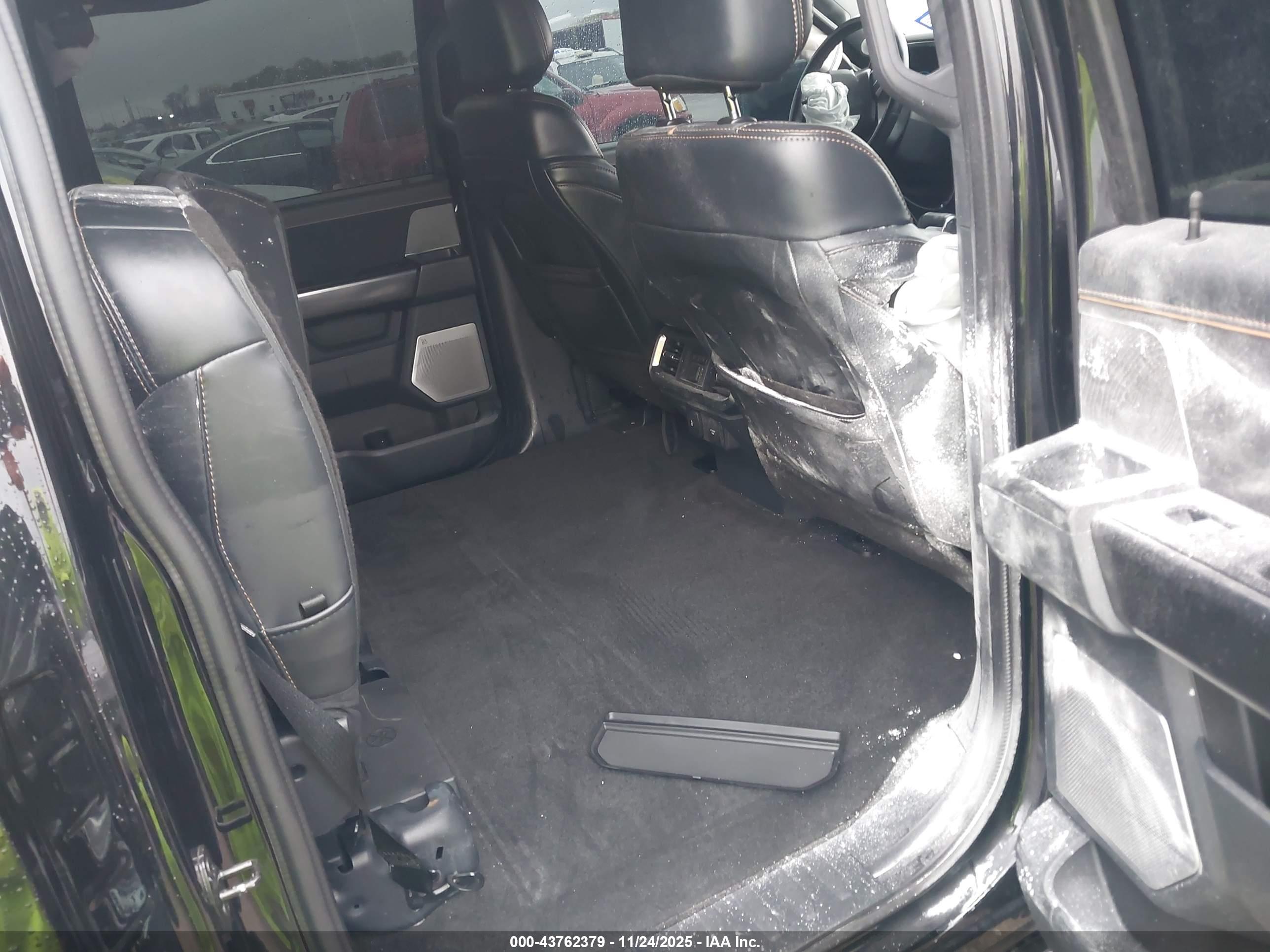 FORD F-150 image 8