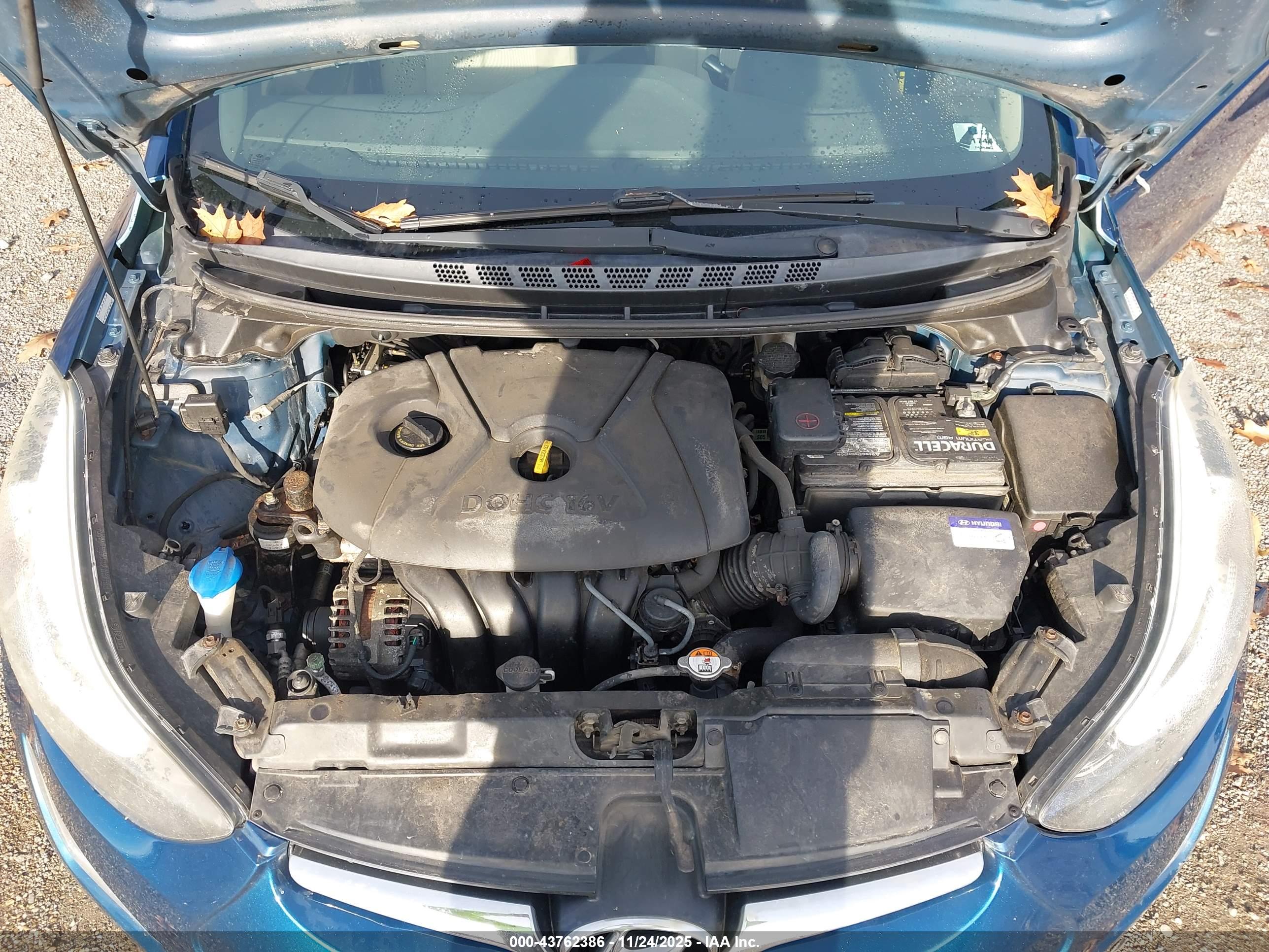 HYUNDAI ELANTRA image 10