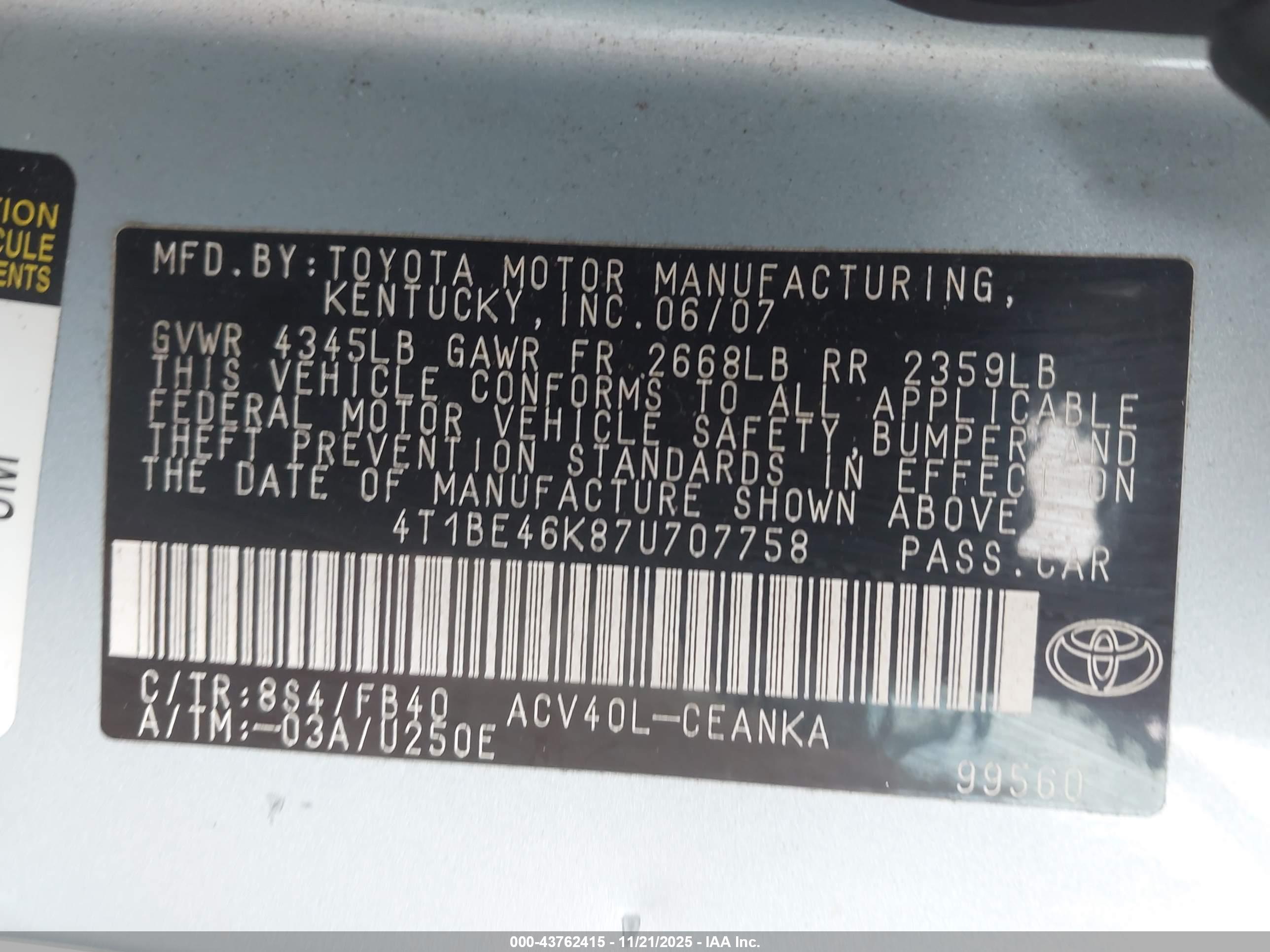 TOYOTA CAMRY image 9