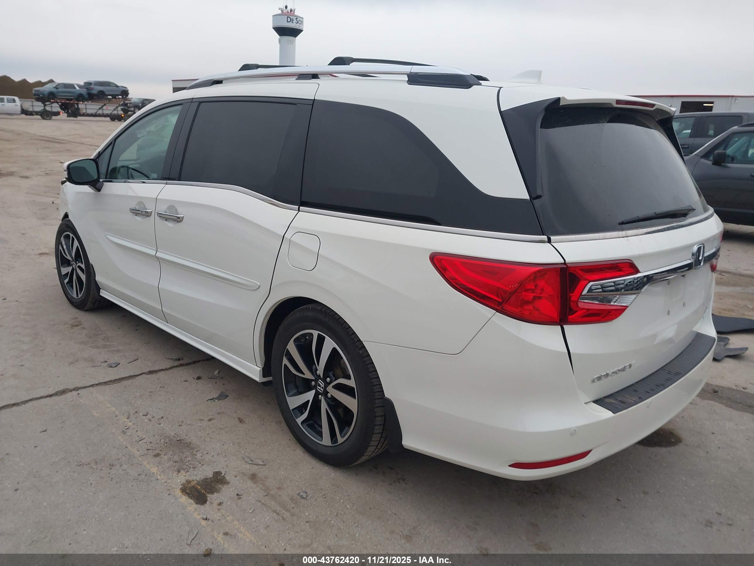 HONDA ODYSSEY image 3
