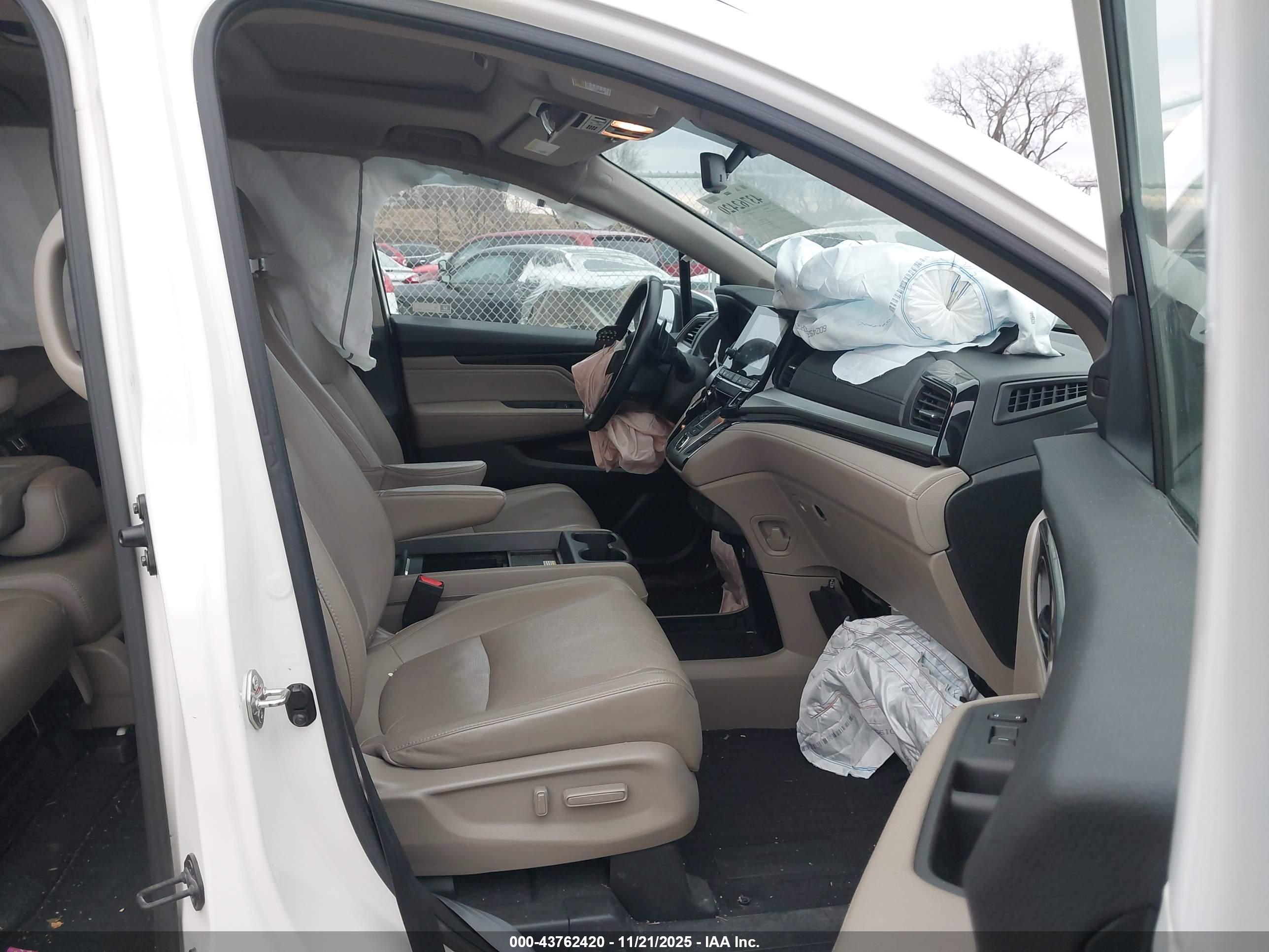 HONDA ODYSSEY image 5