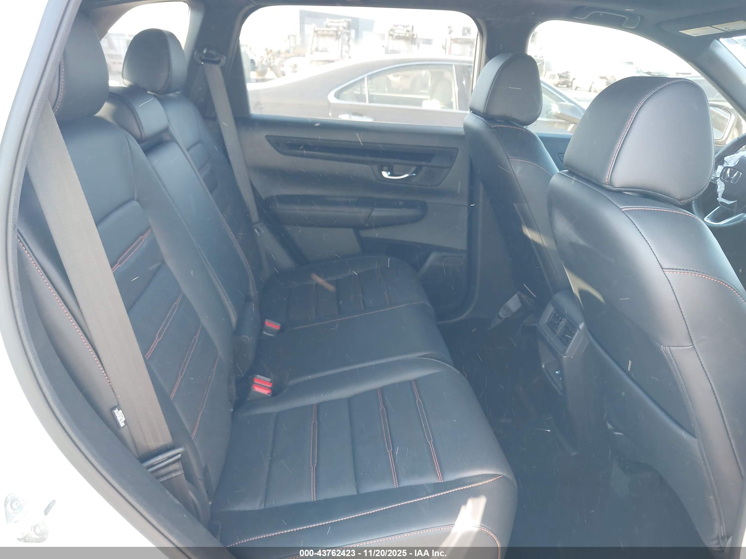 HONDA CR-V image 8
