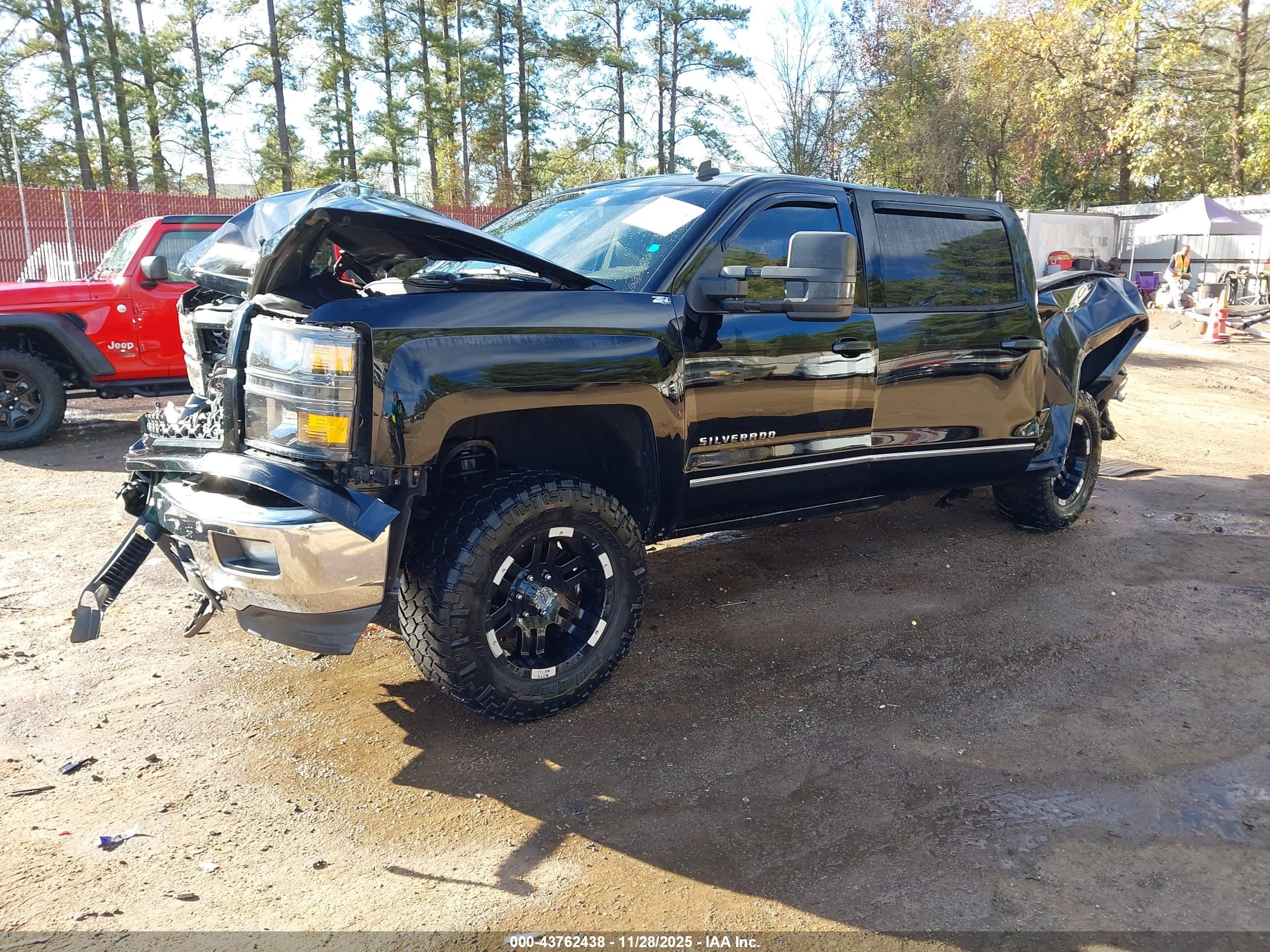 CHEVROLET SILVERADO image 2