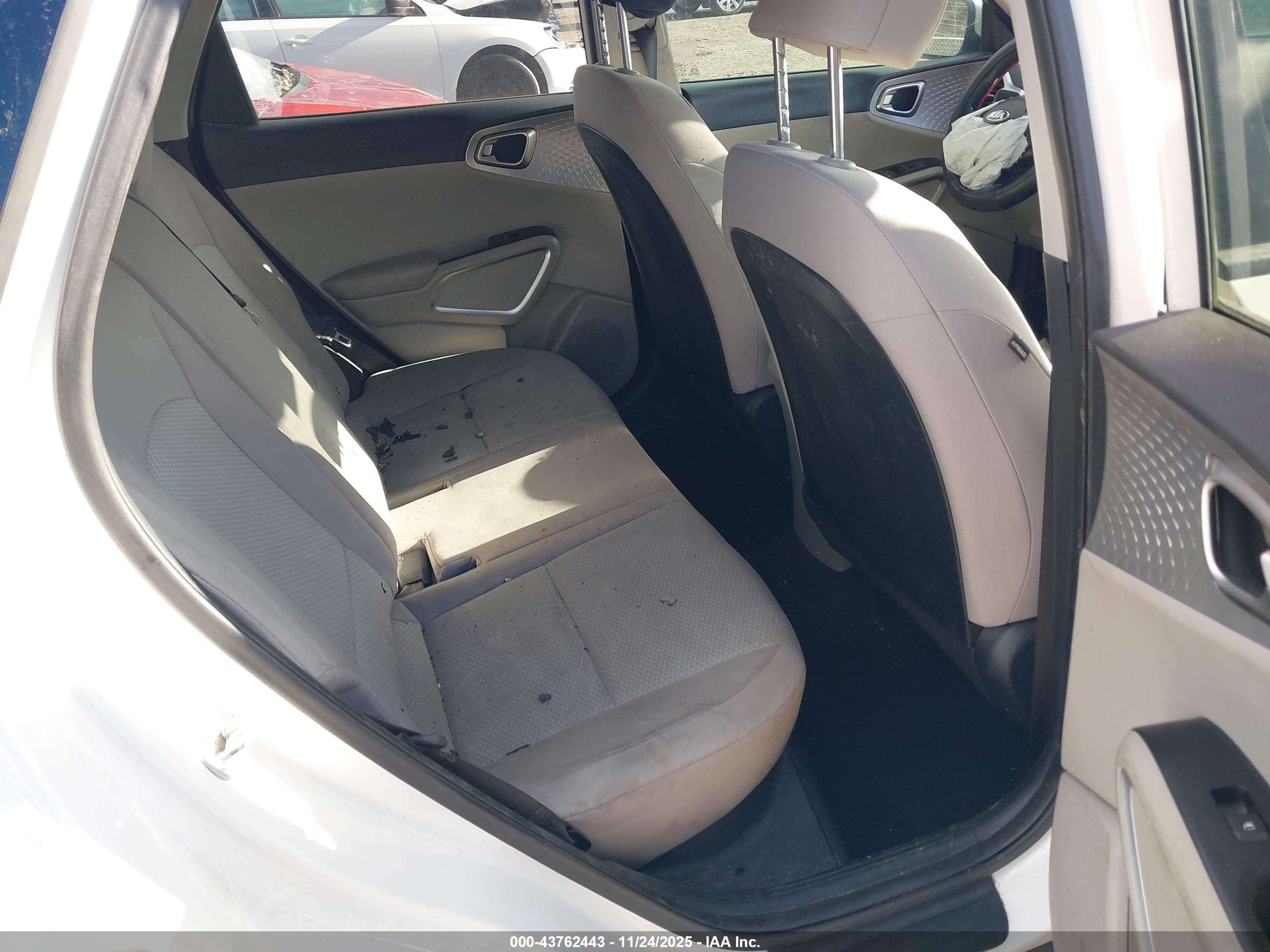 KIA SOUL image 8