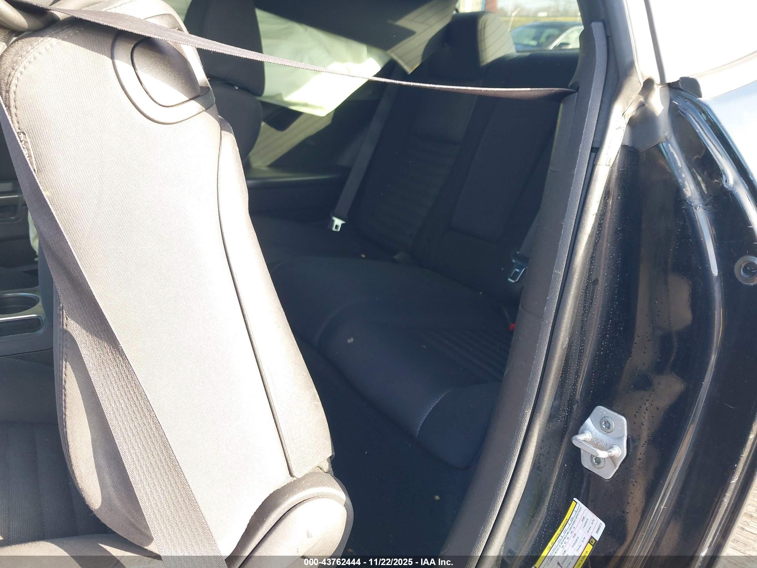 DODGE CHALLENGER image 8
