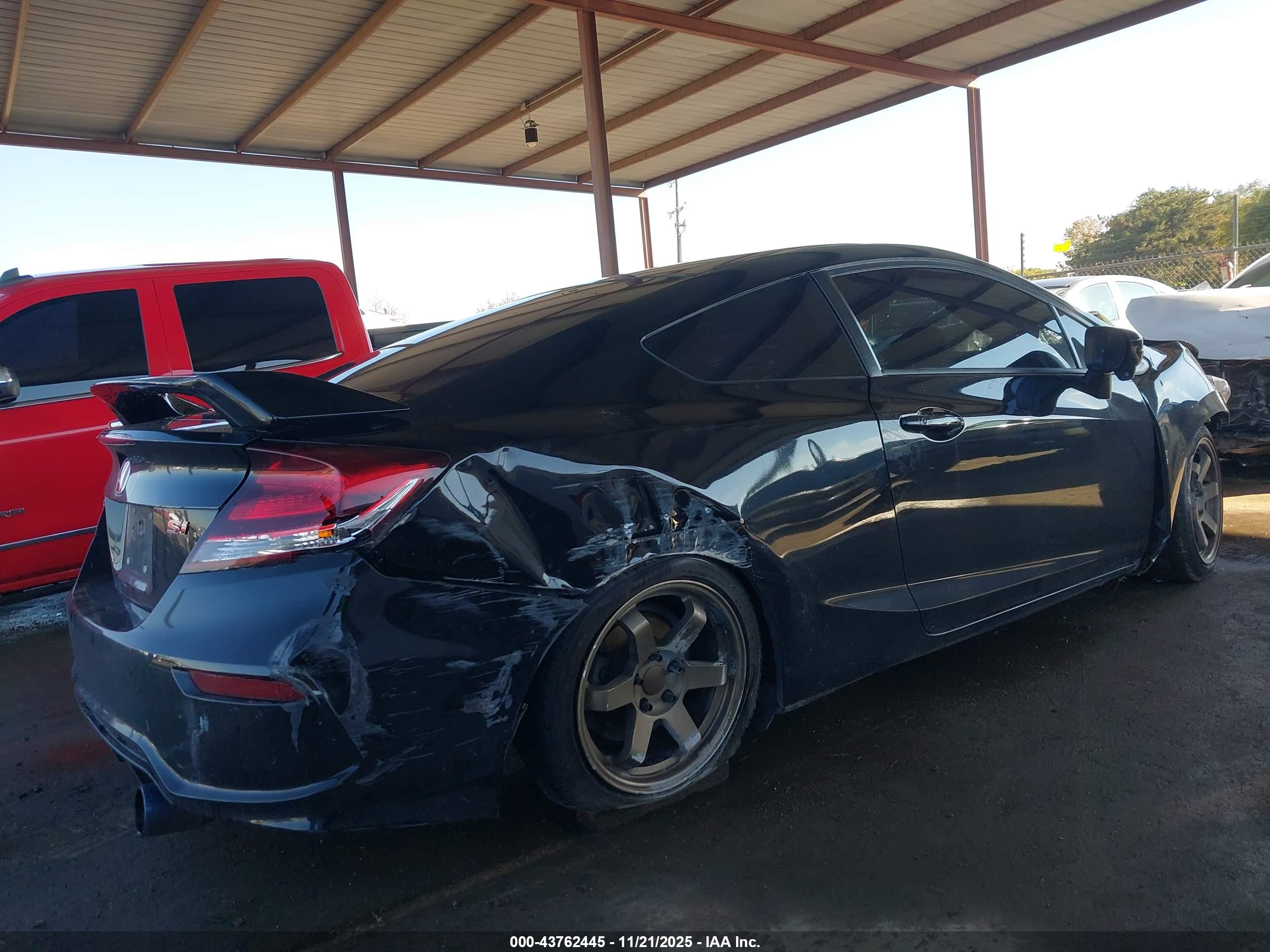 HONDA CIVIC image 4