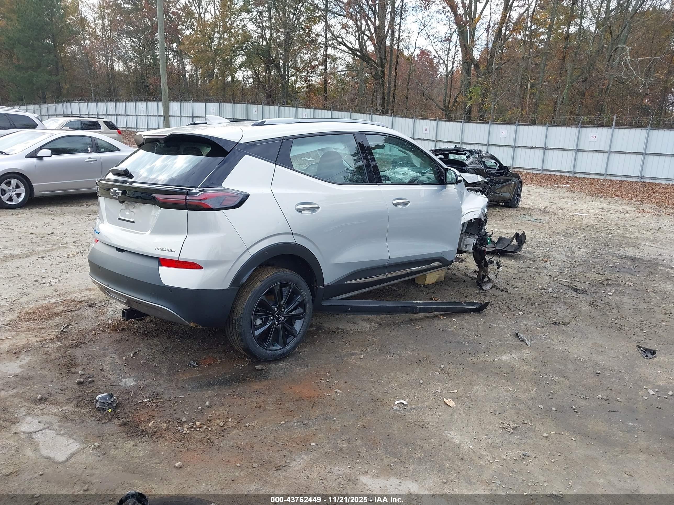 CHEVROLET BOLT image 4