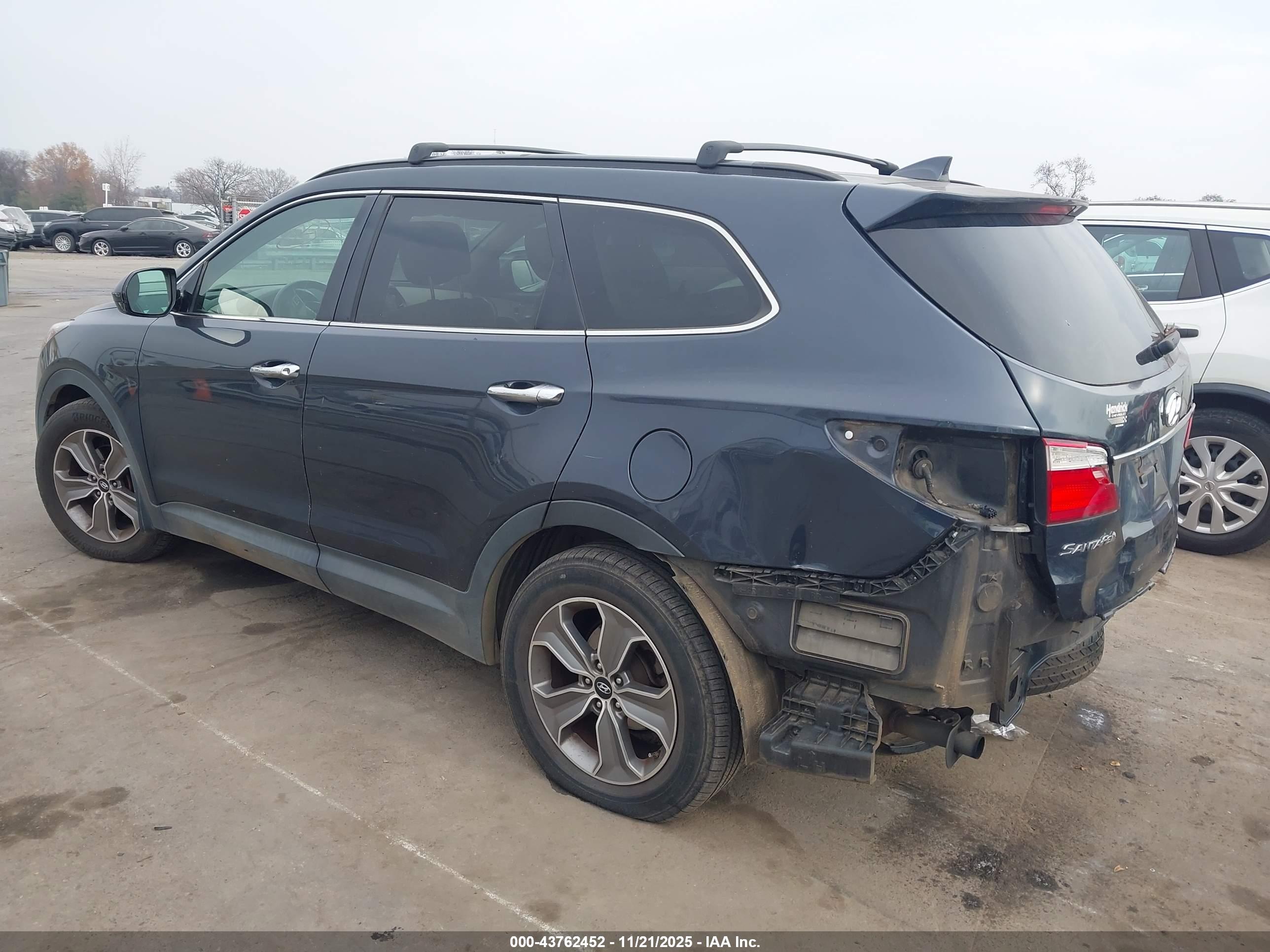 HYUNDAI SANTA image 3