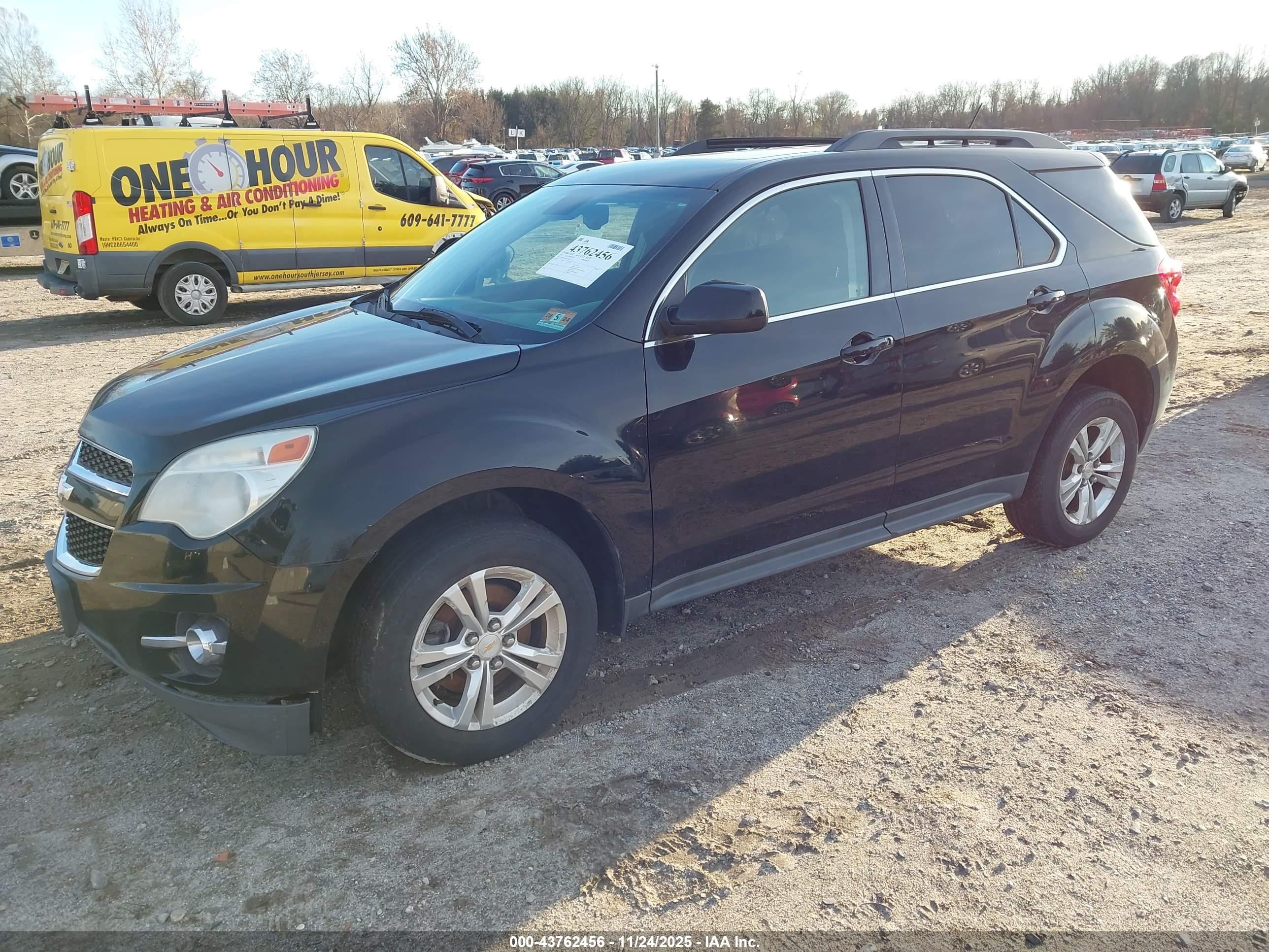 CHEVROLET EQUINOX image 2