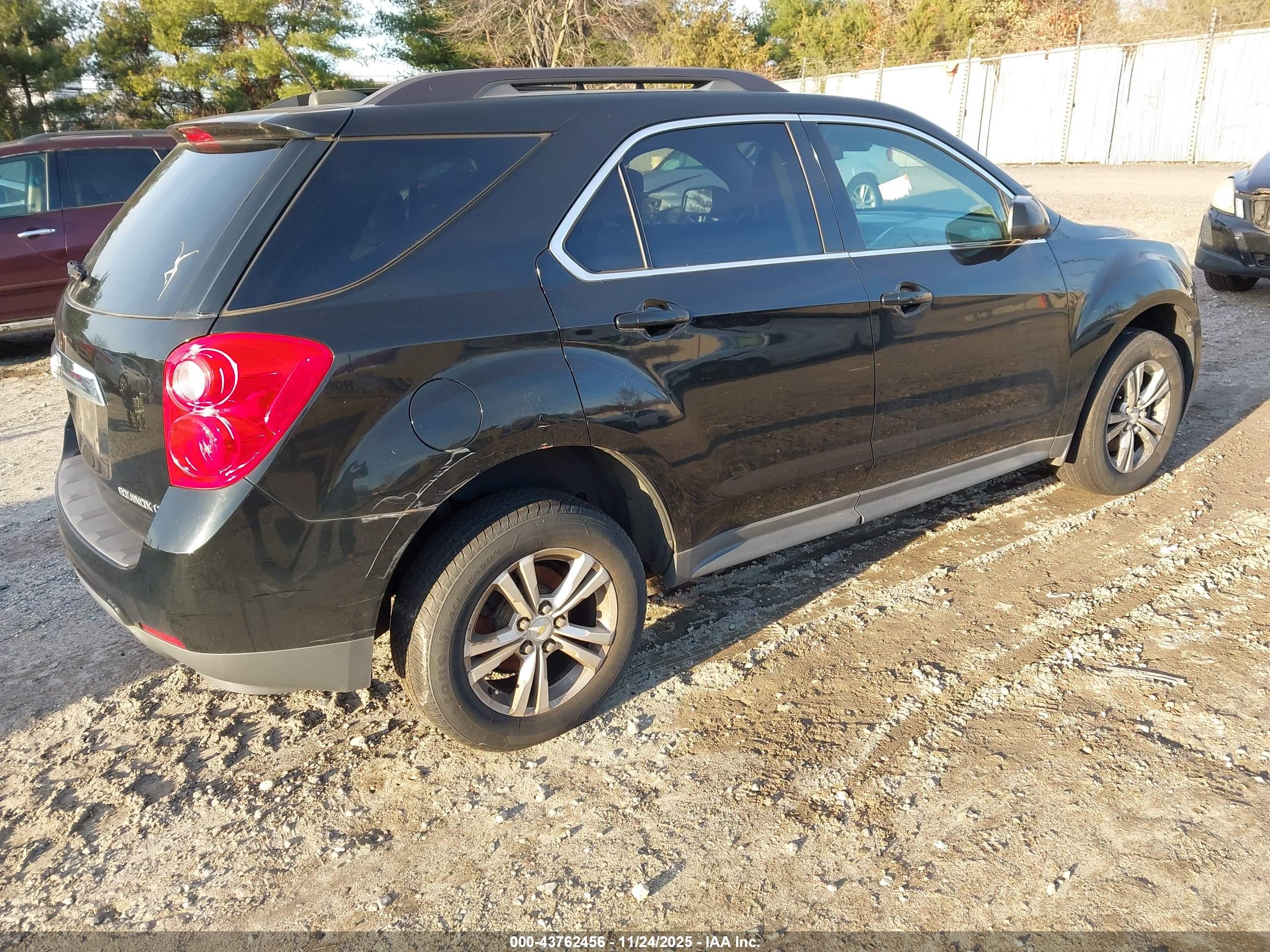 CHEVROLET EQUINOX image 4