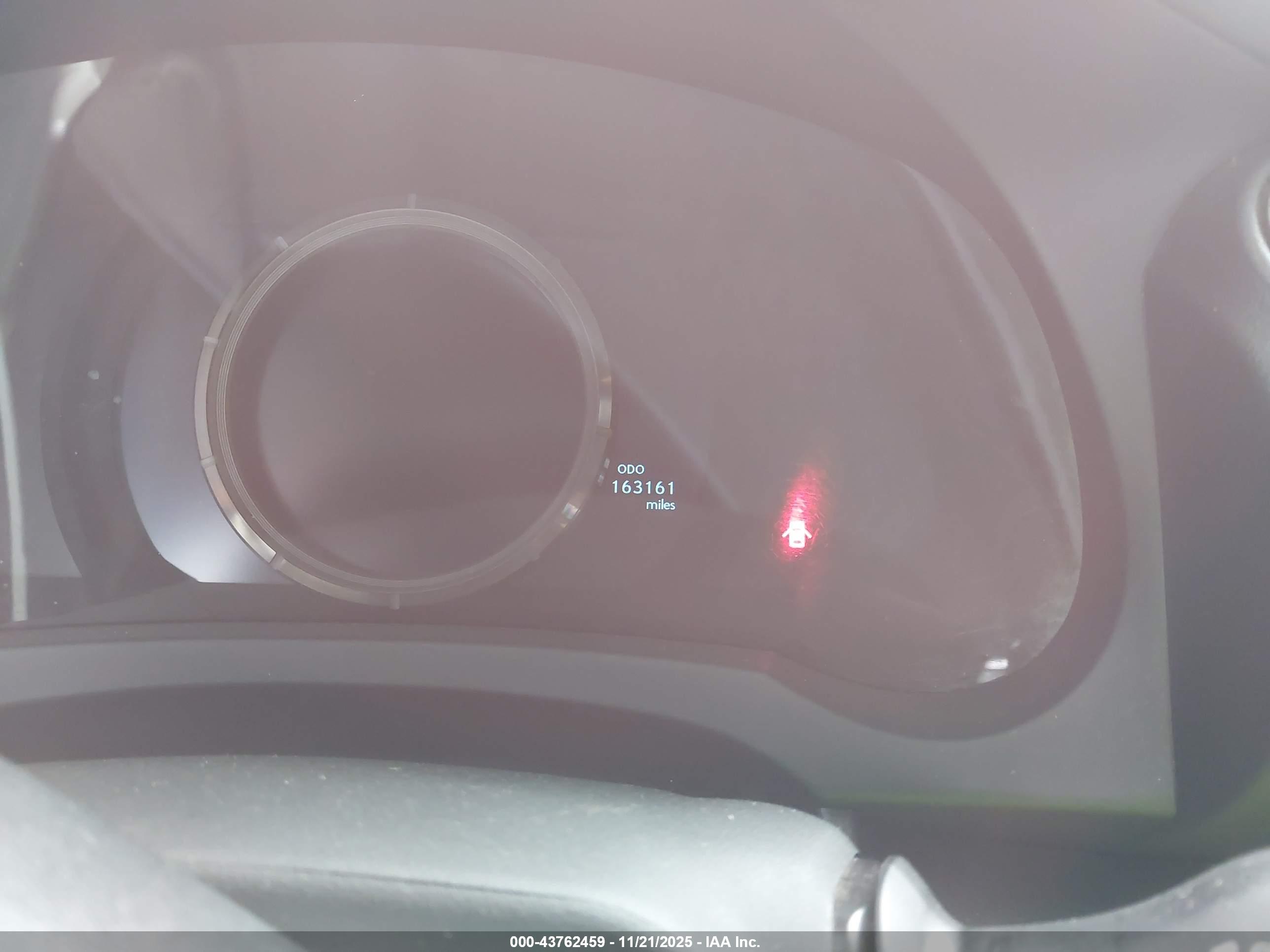 LEXUS IS image 7