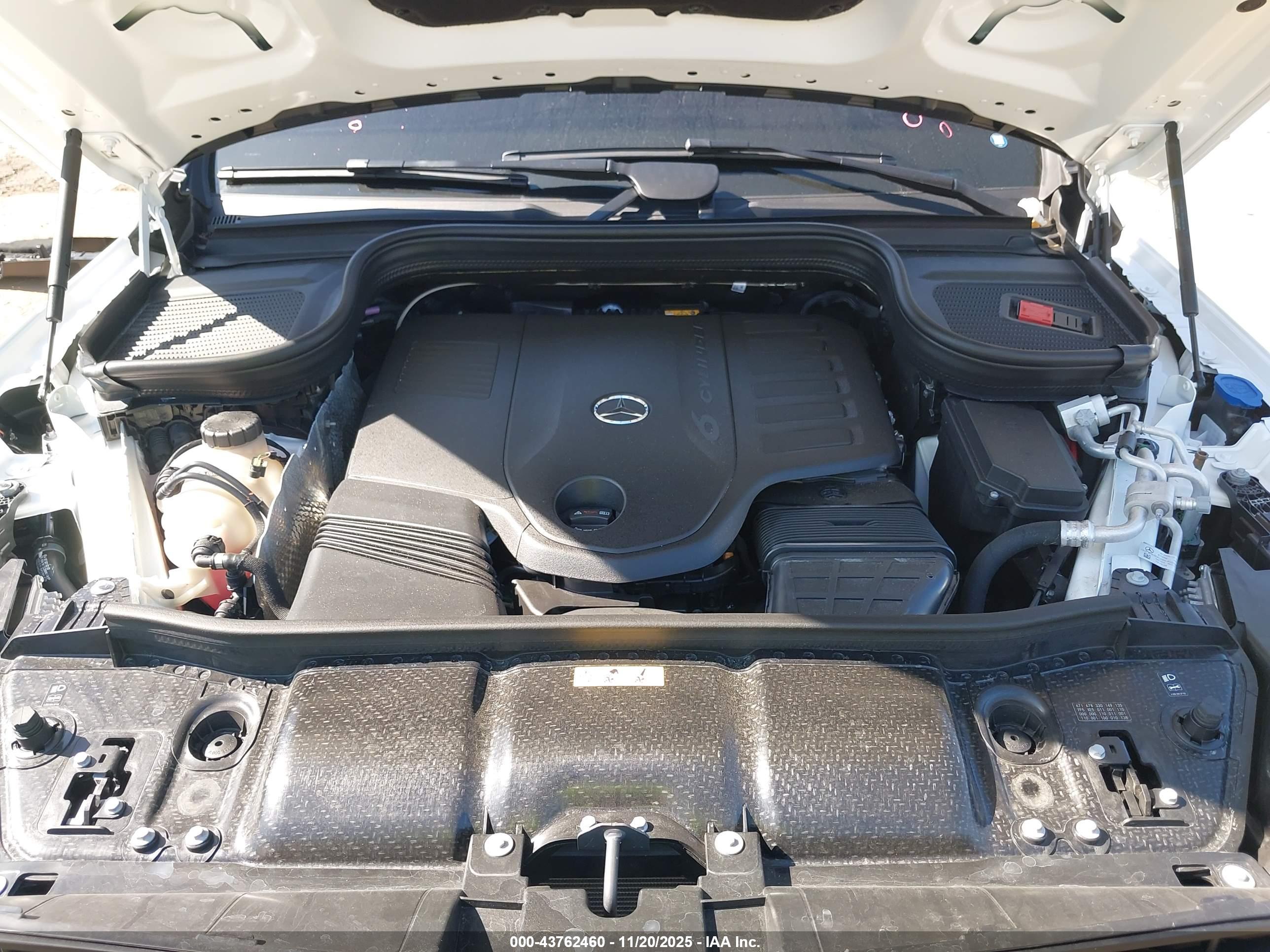 MERCEDES-BENZ GLS image 10