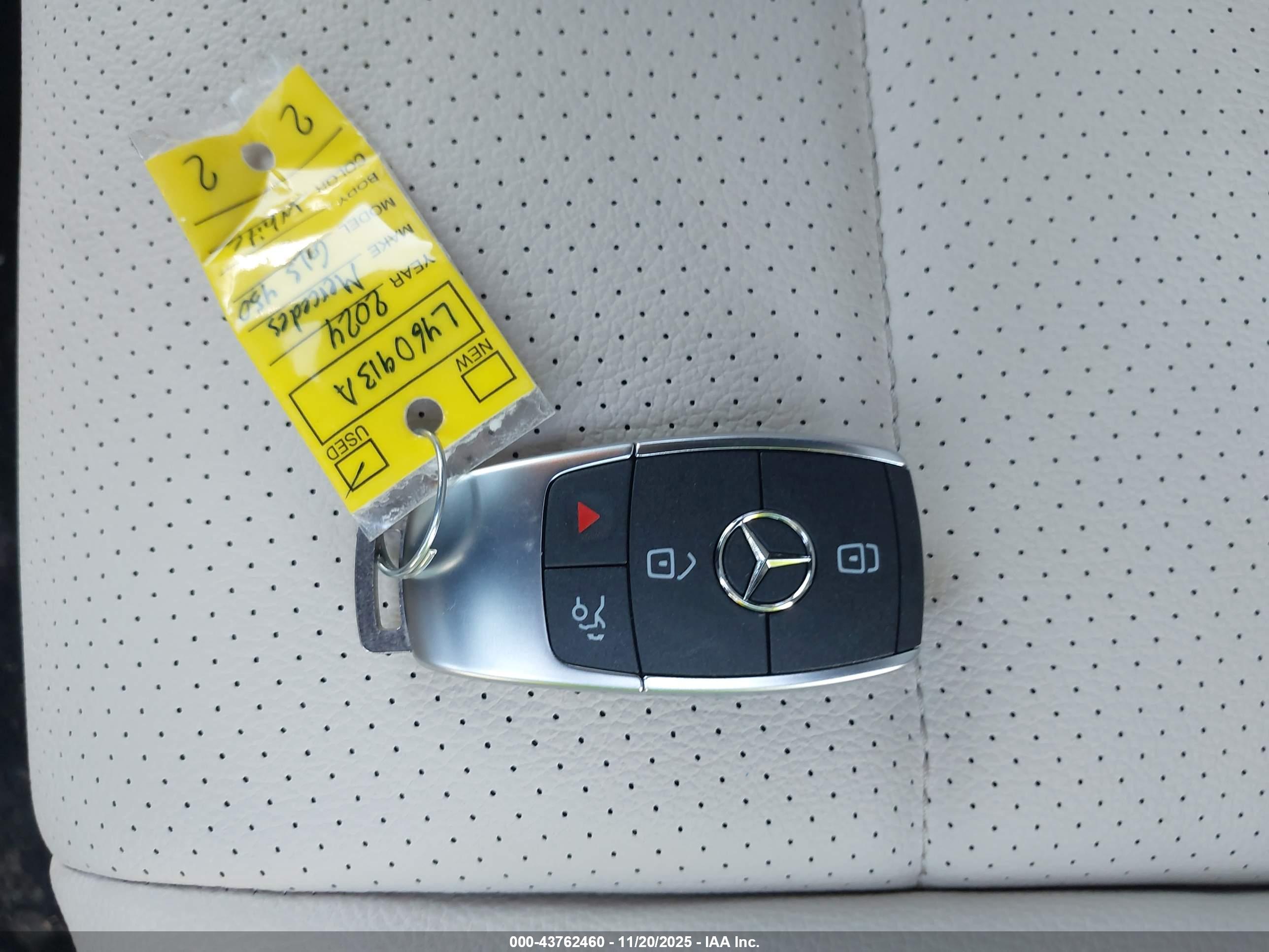 MERCEDES-BENZ GLS image 11