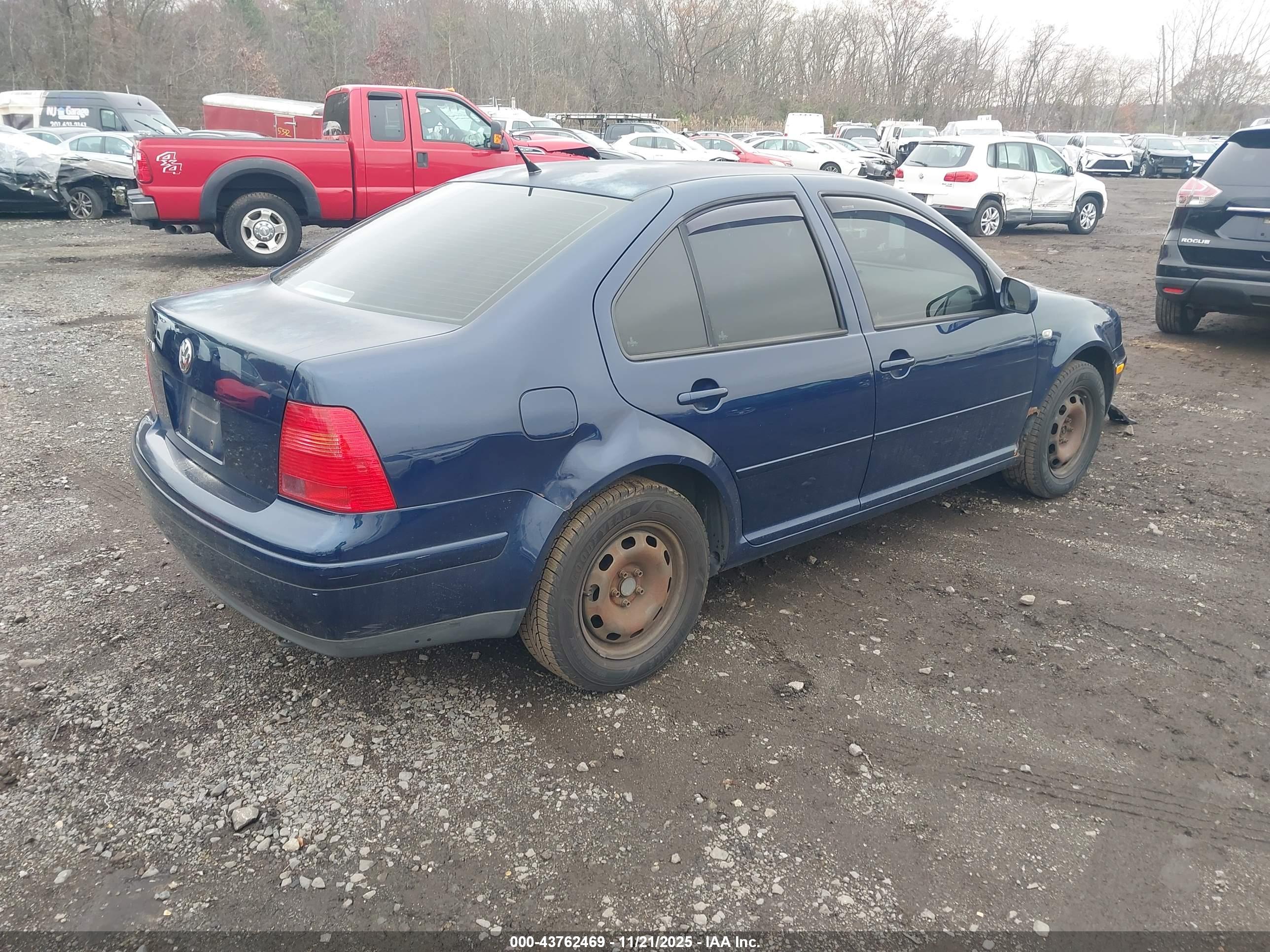 VOLKSWAGEN JETTA image 4