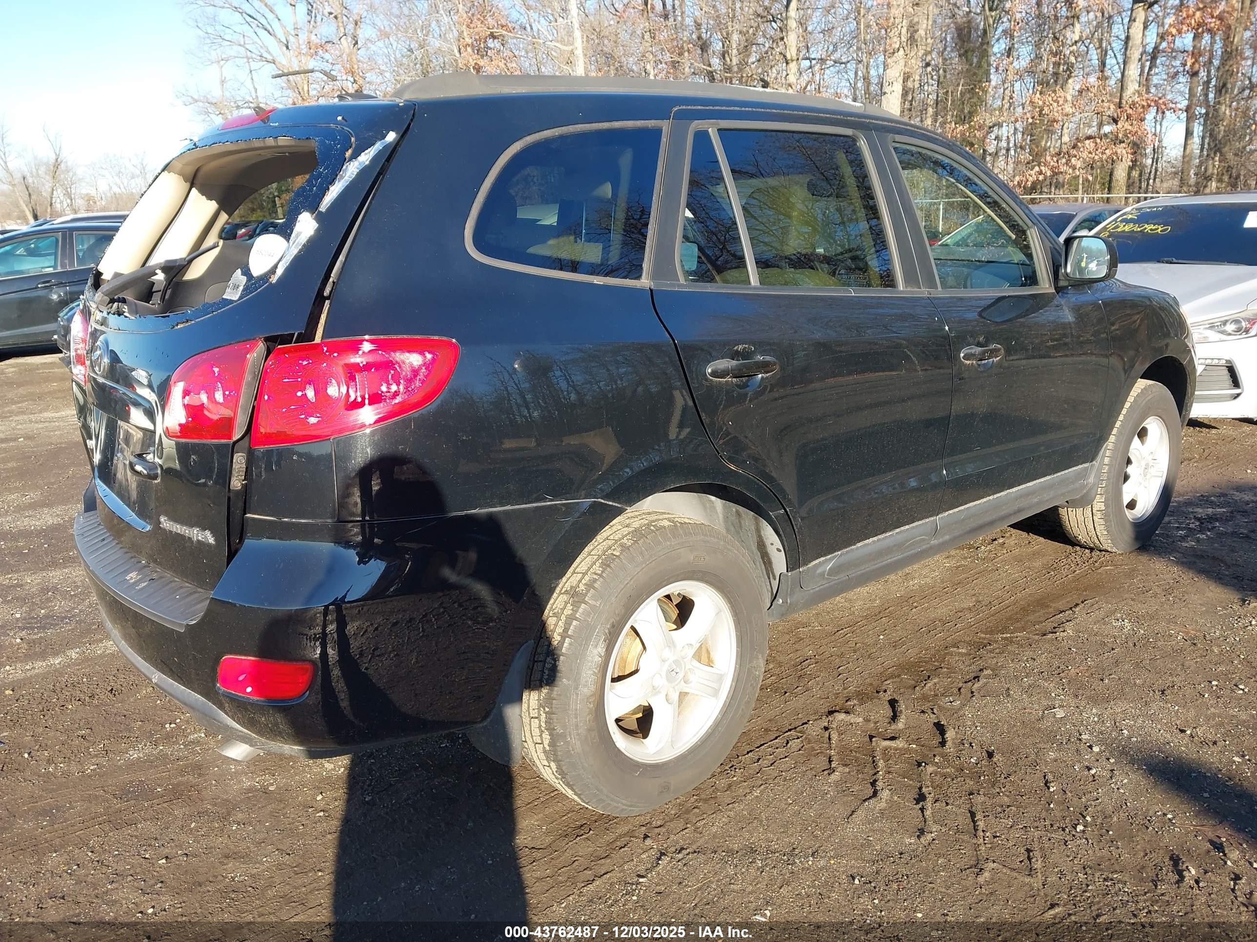 HYUNDAI SANTA image 4