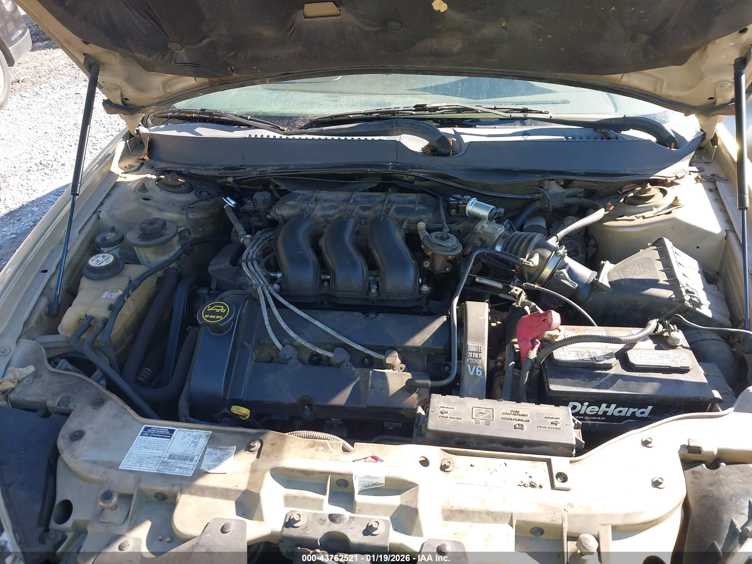 FORD TAURUS image 10