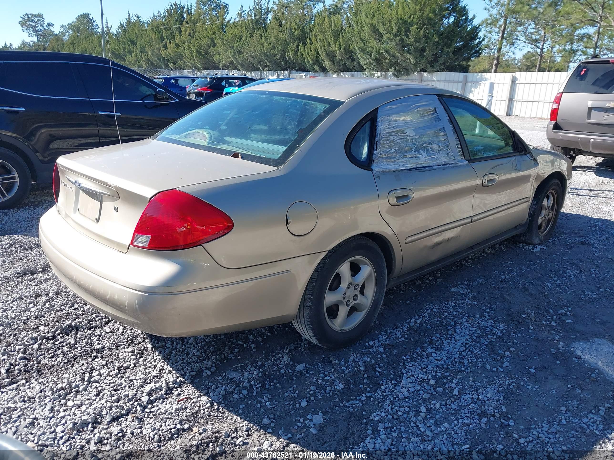 FORD TAURUS image 4