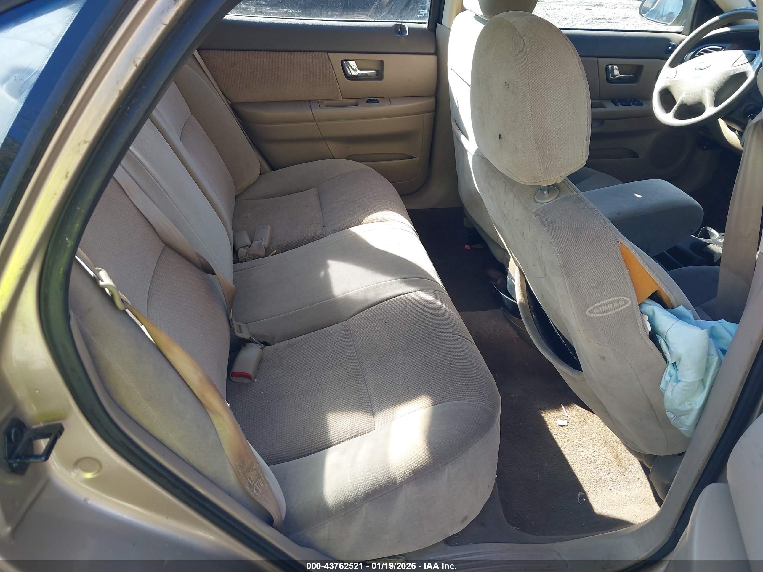 FORD TAURUS image 8