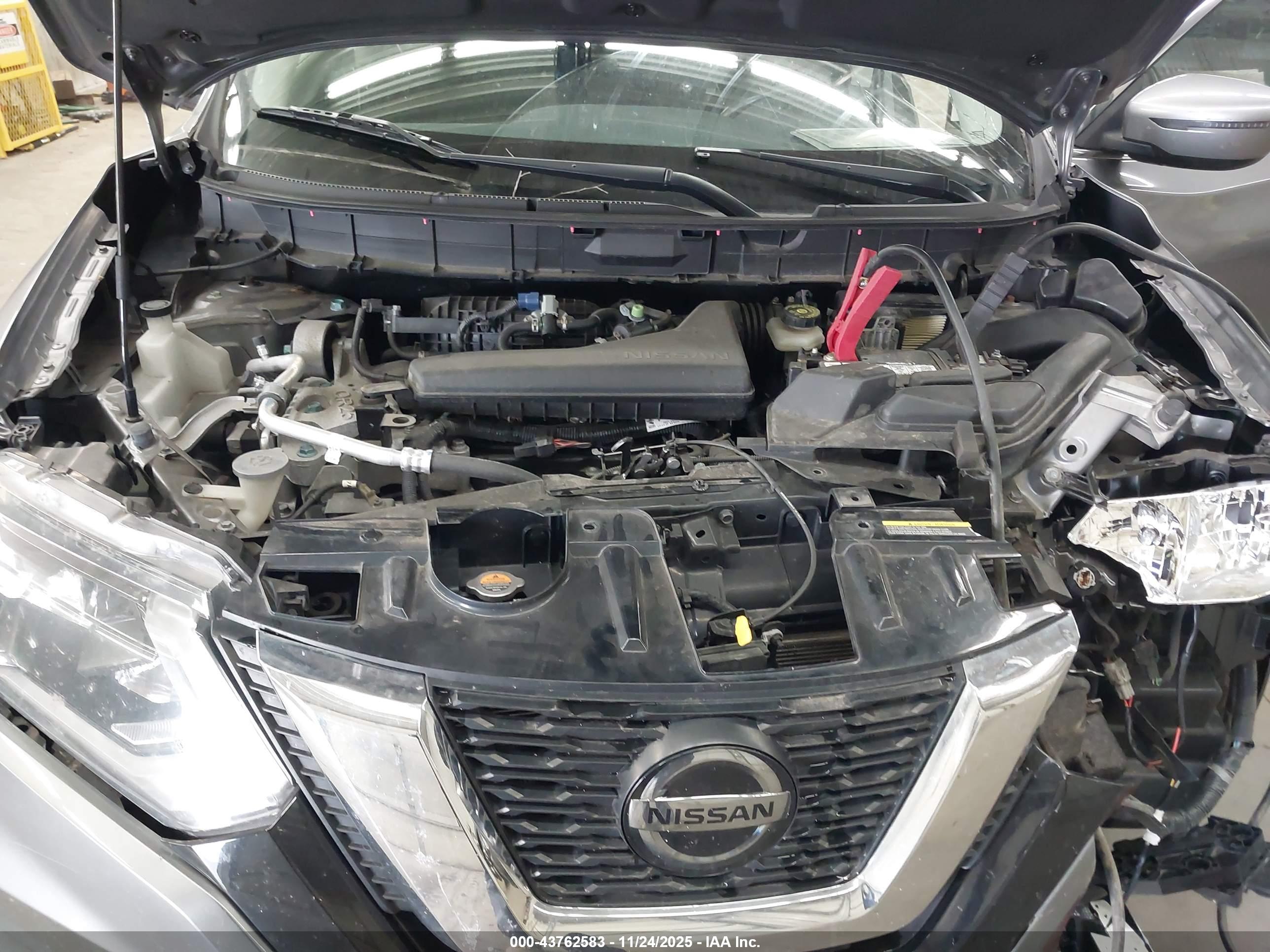 NISSAN ROGUE image 10