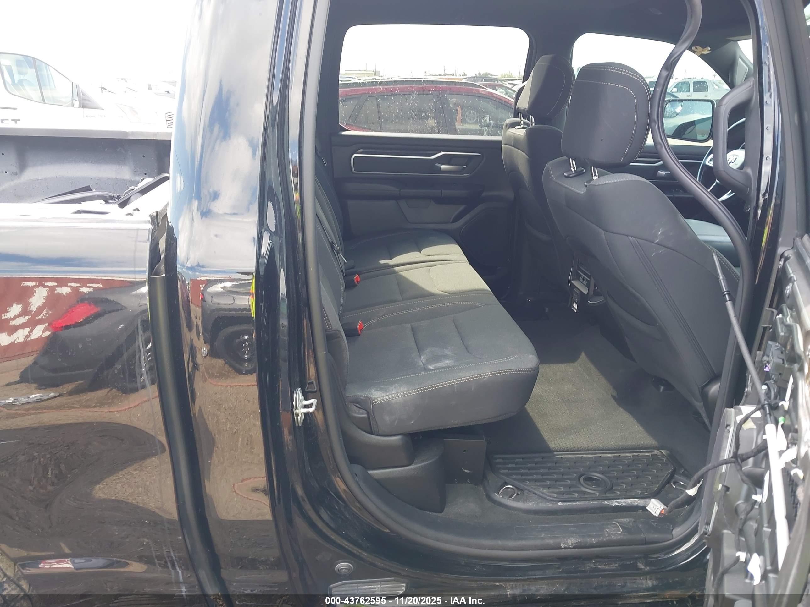 RAM 1500 image 8