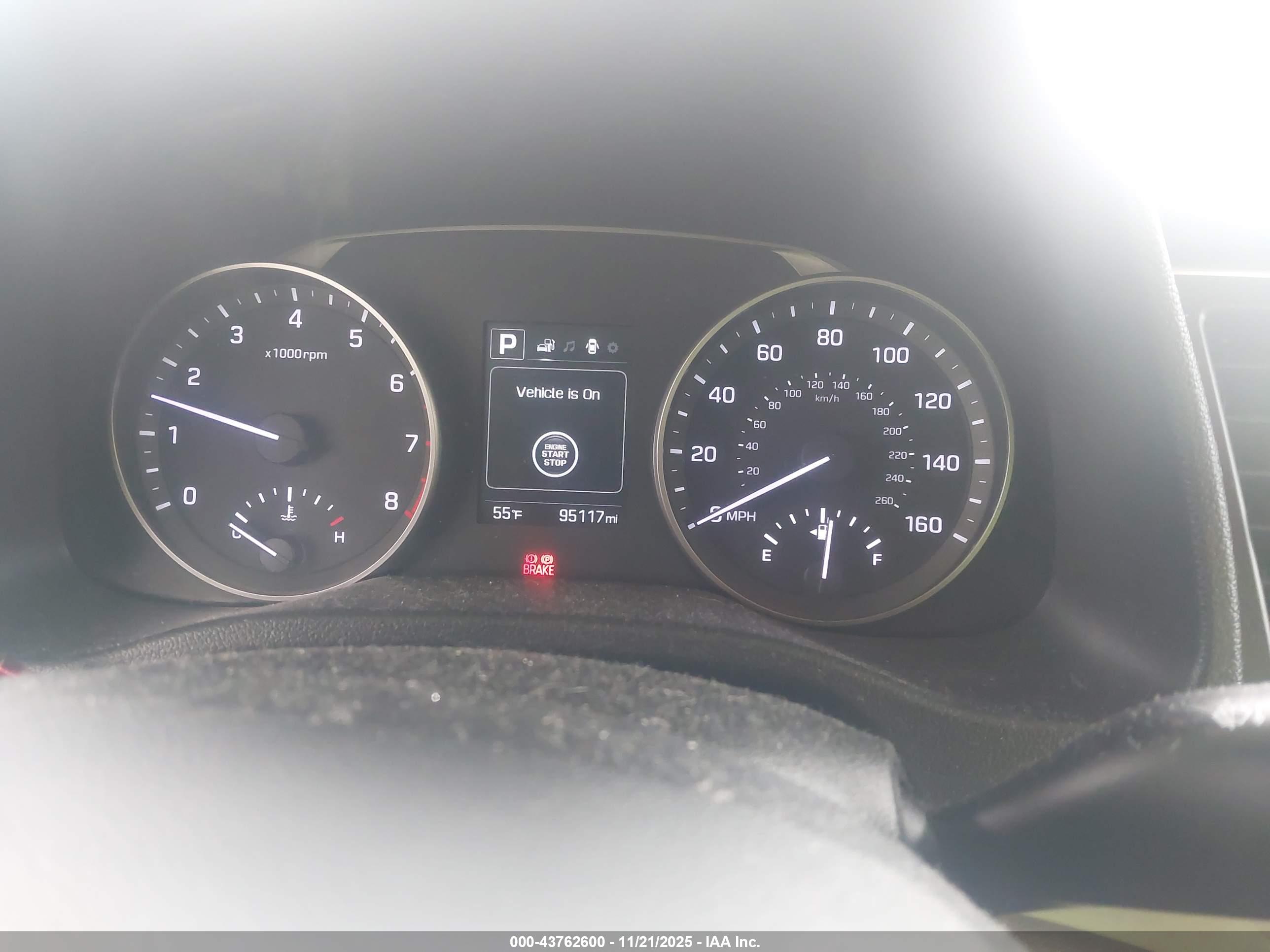 HYUNDAI ELANTRA image 7