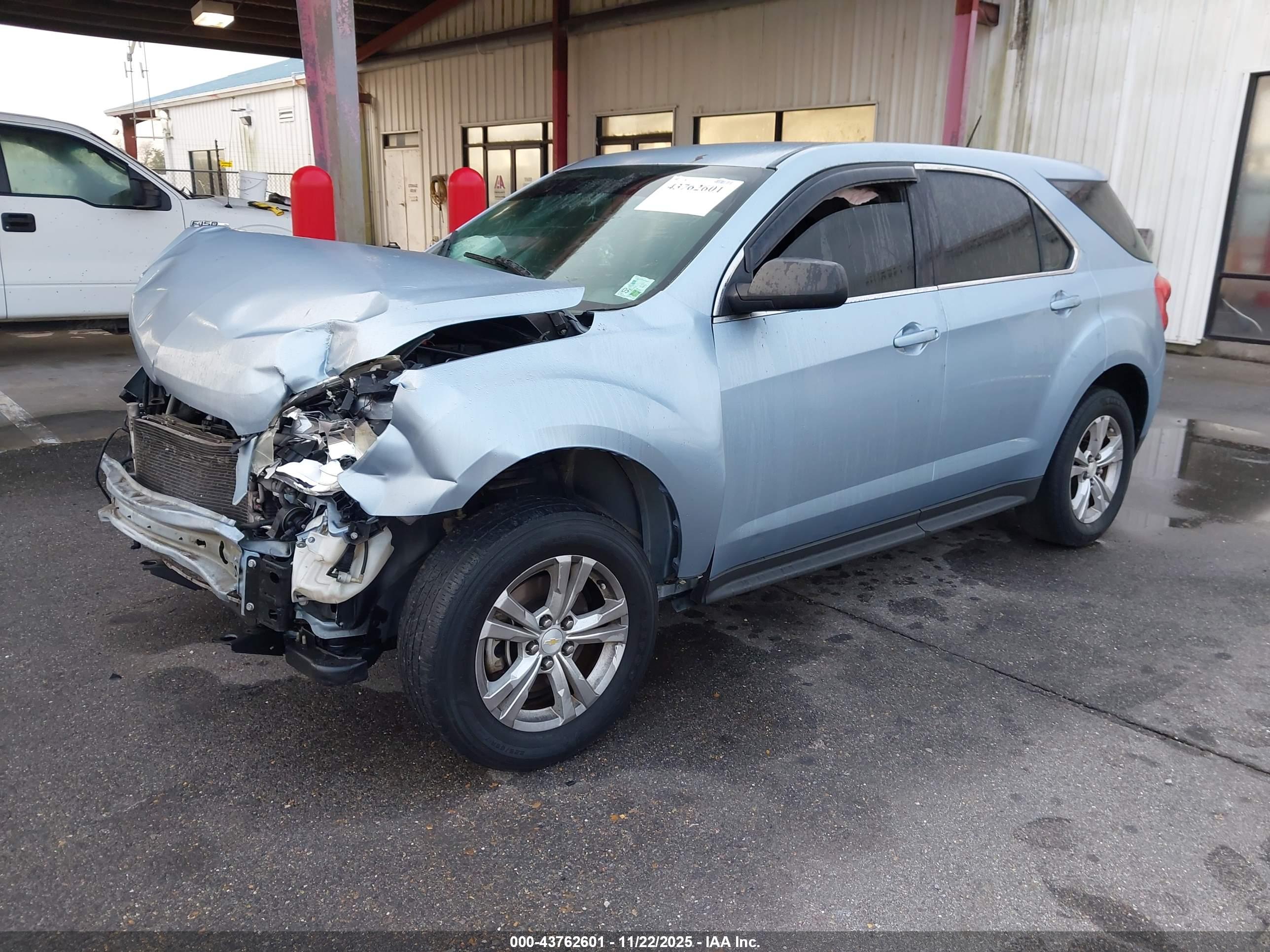 CHEVROLET EQUINOX image 2