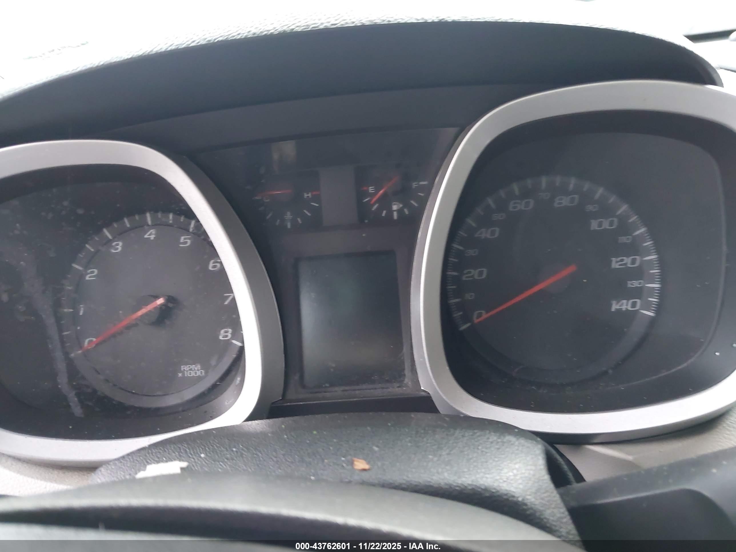 CHEVROLET EQUINOX image 7