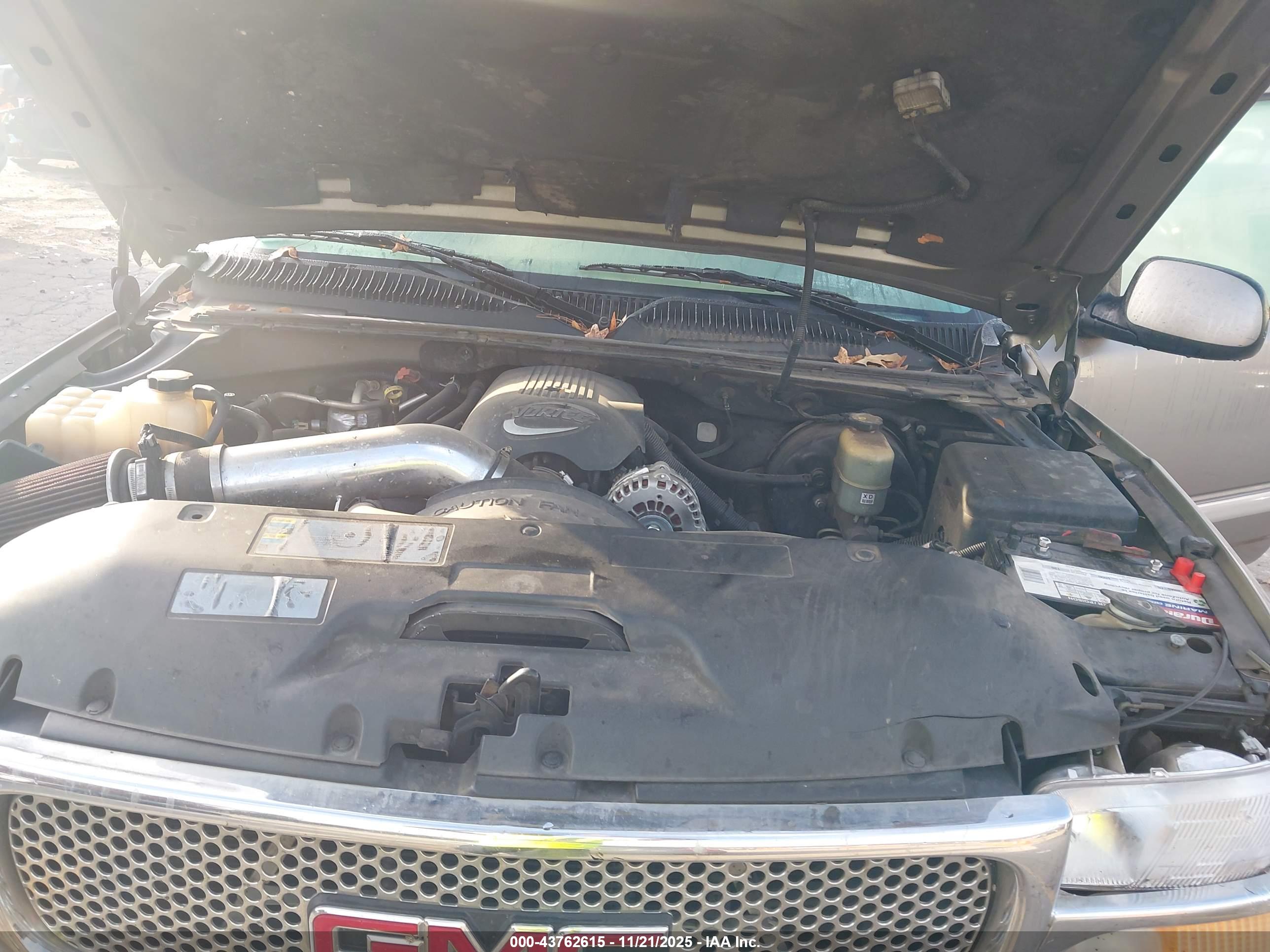 GMC YUKON image 10