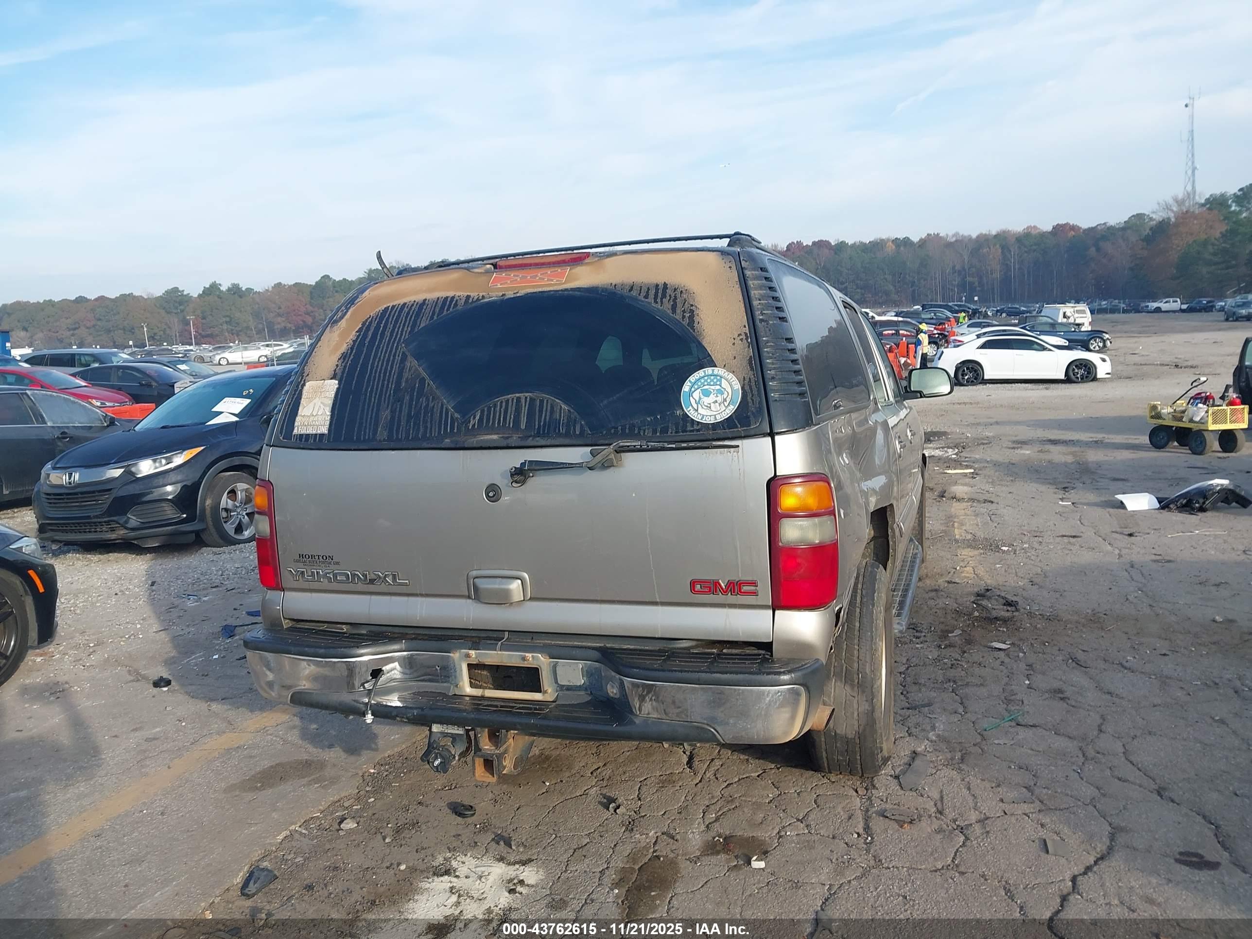 GMC YUKON image 4