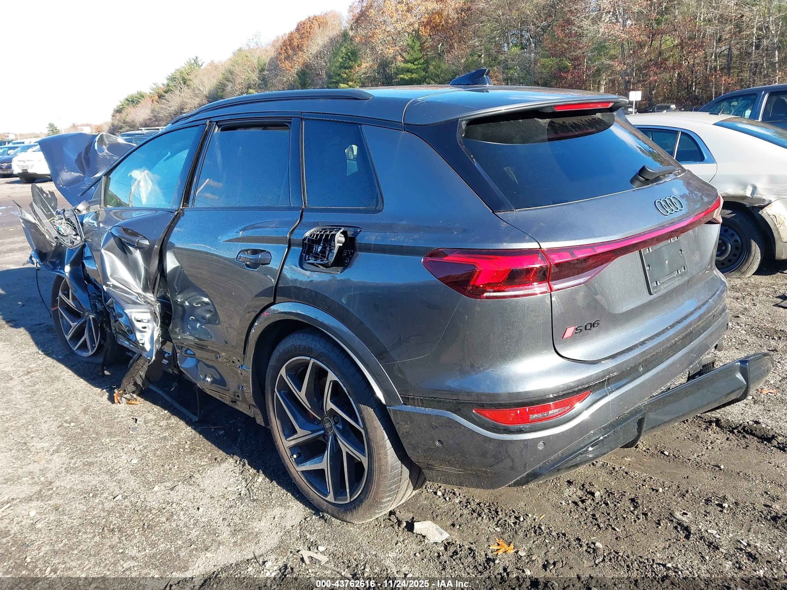 AUDI SQ6 image 3