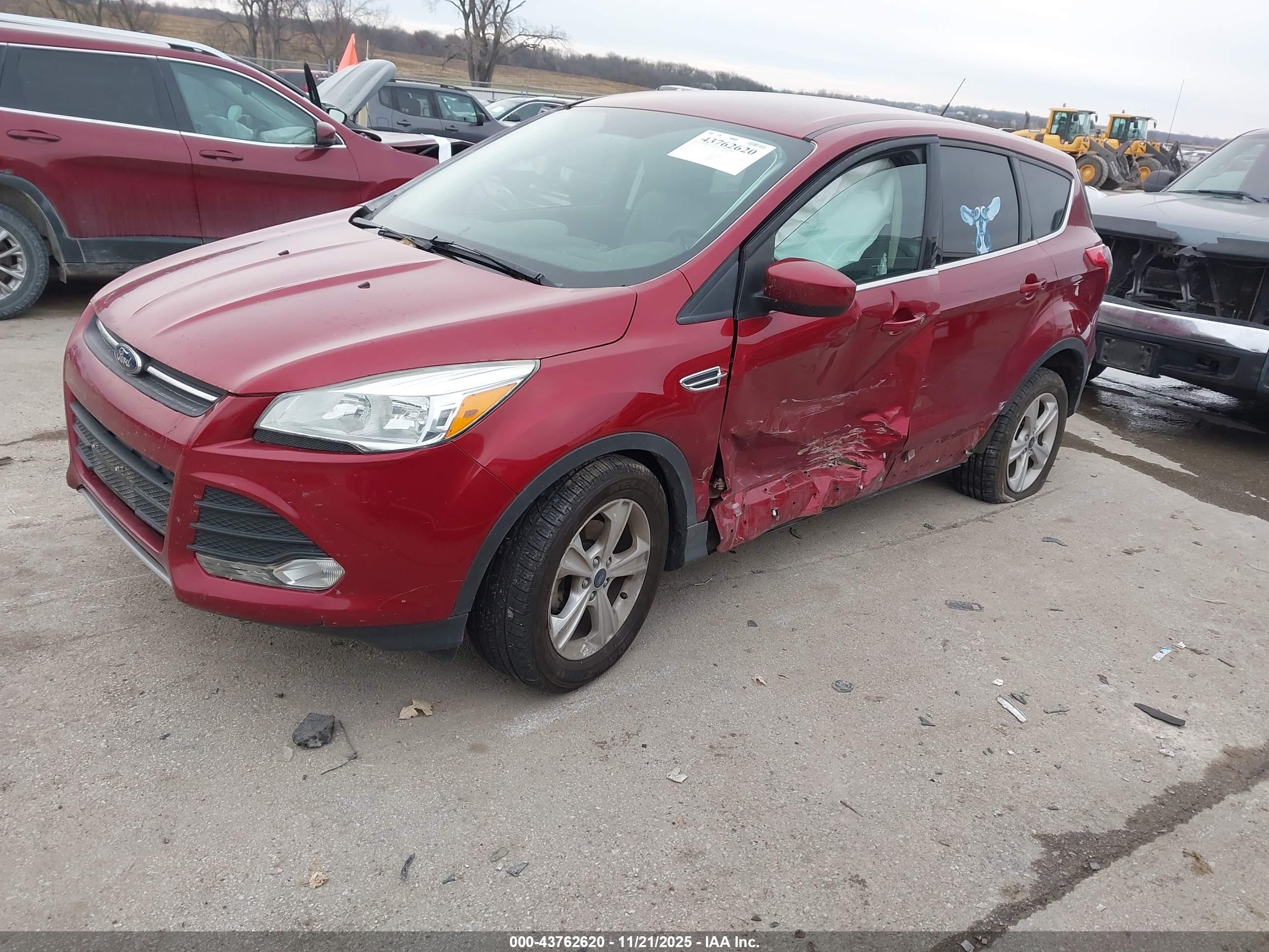 FORD ESCAPE image 2