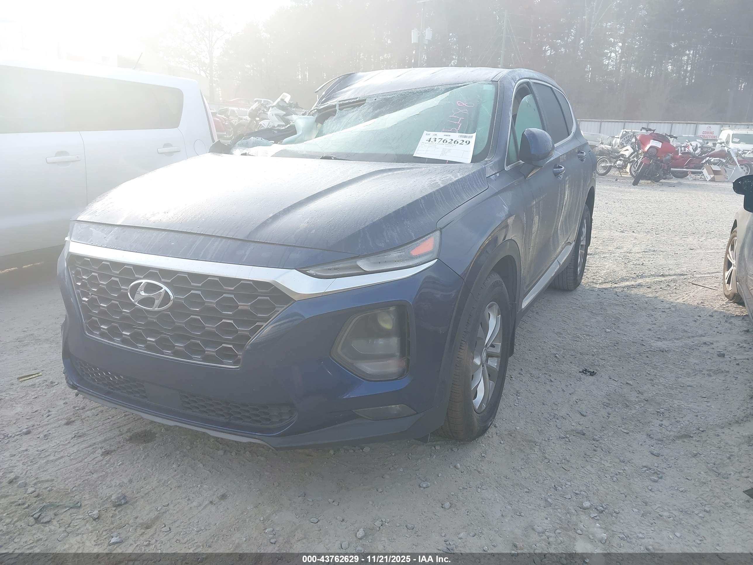 HYUNDAI SANTA image 2