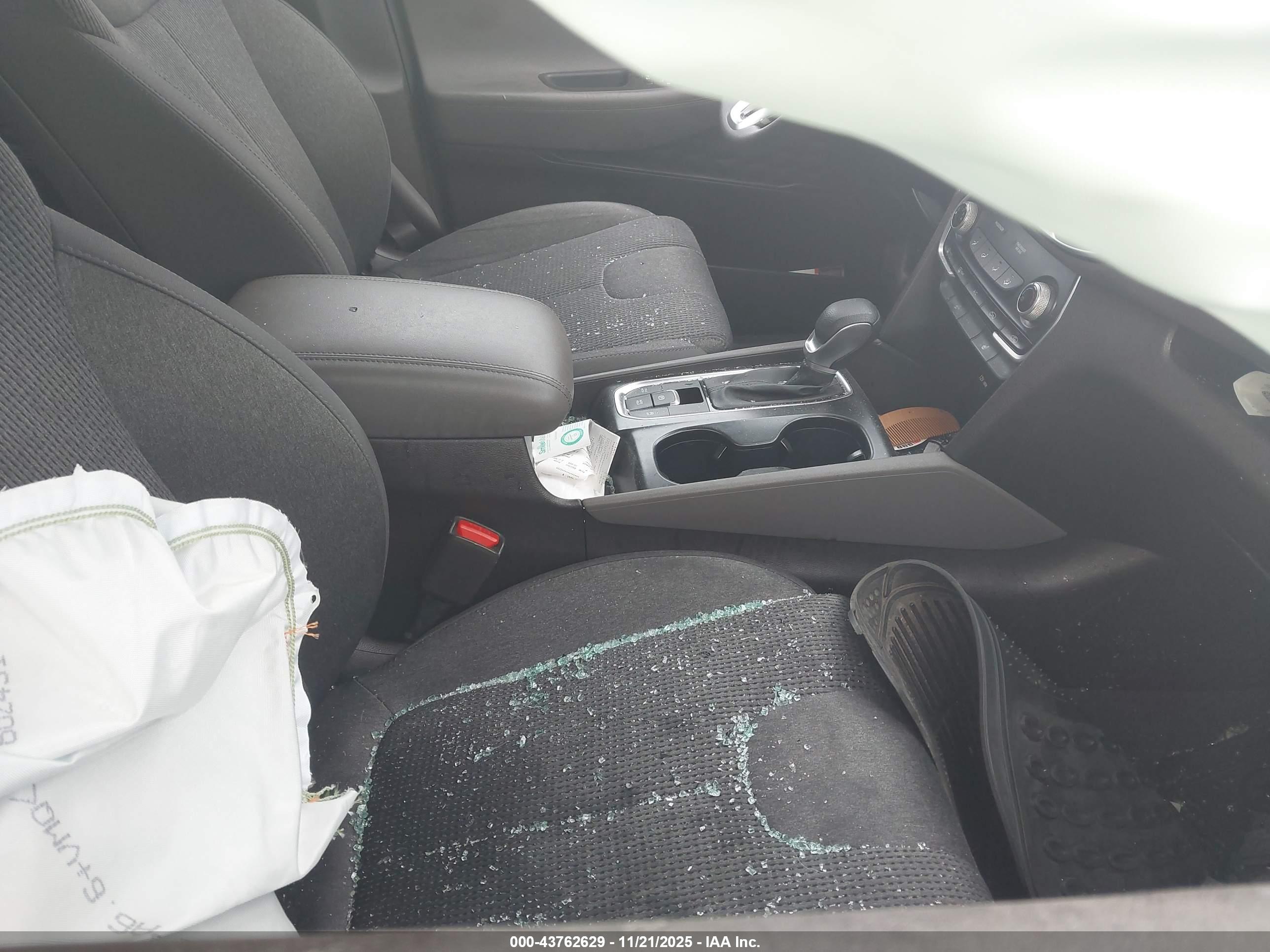 HYUNDAI SANTA image 5