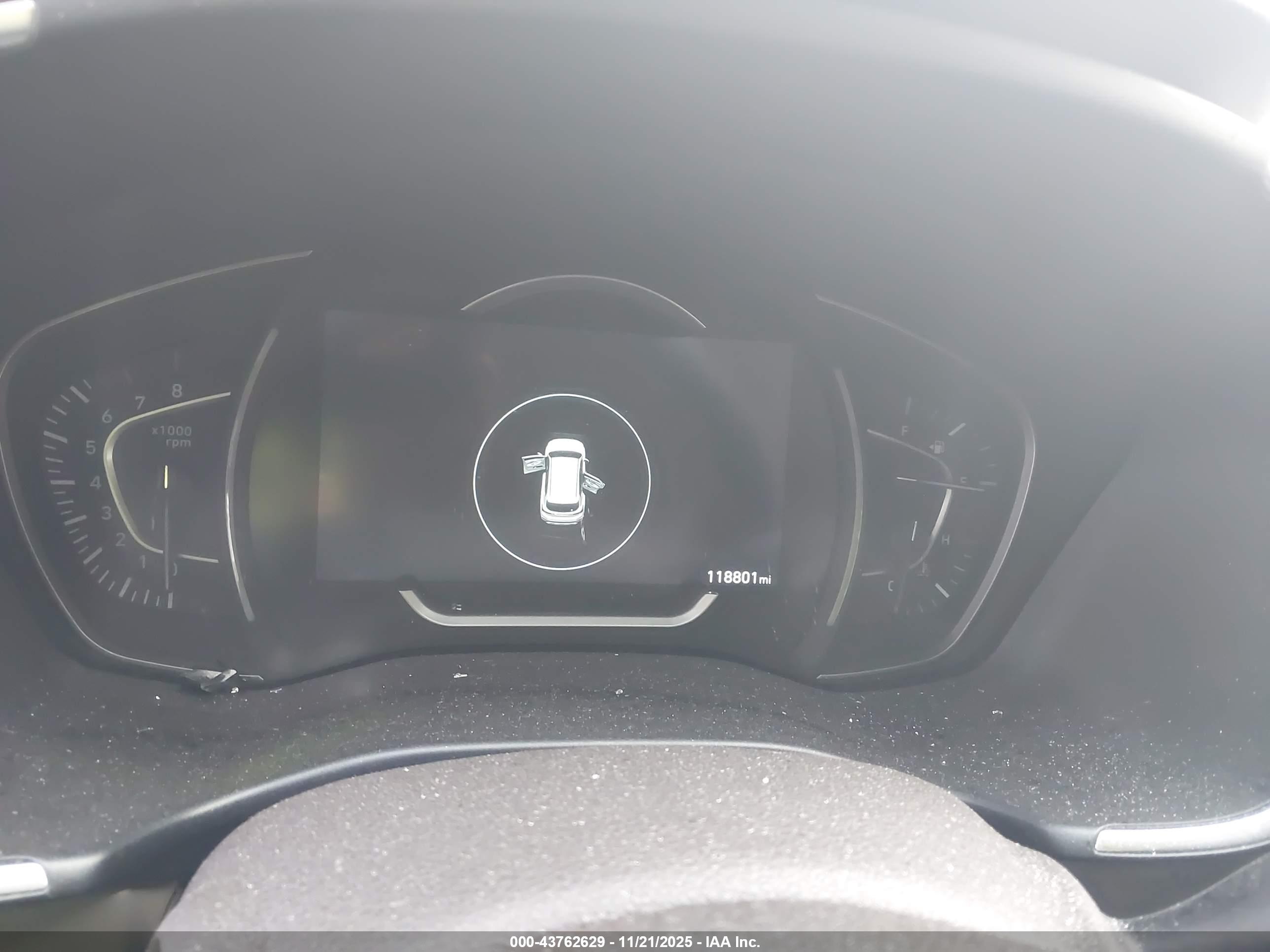 HYUNDAI SANTA image 7