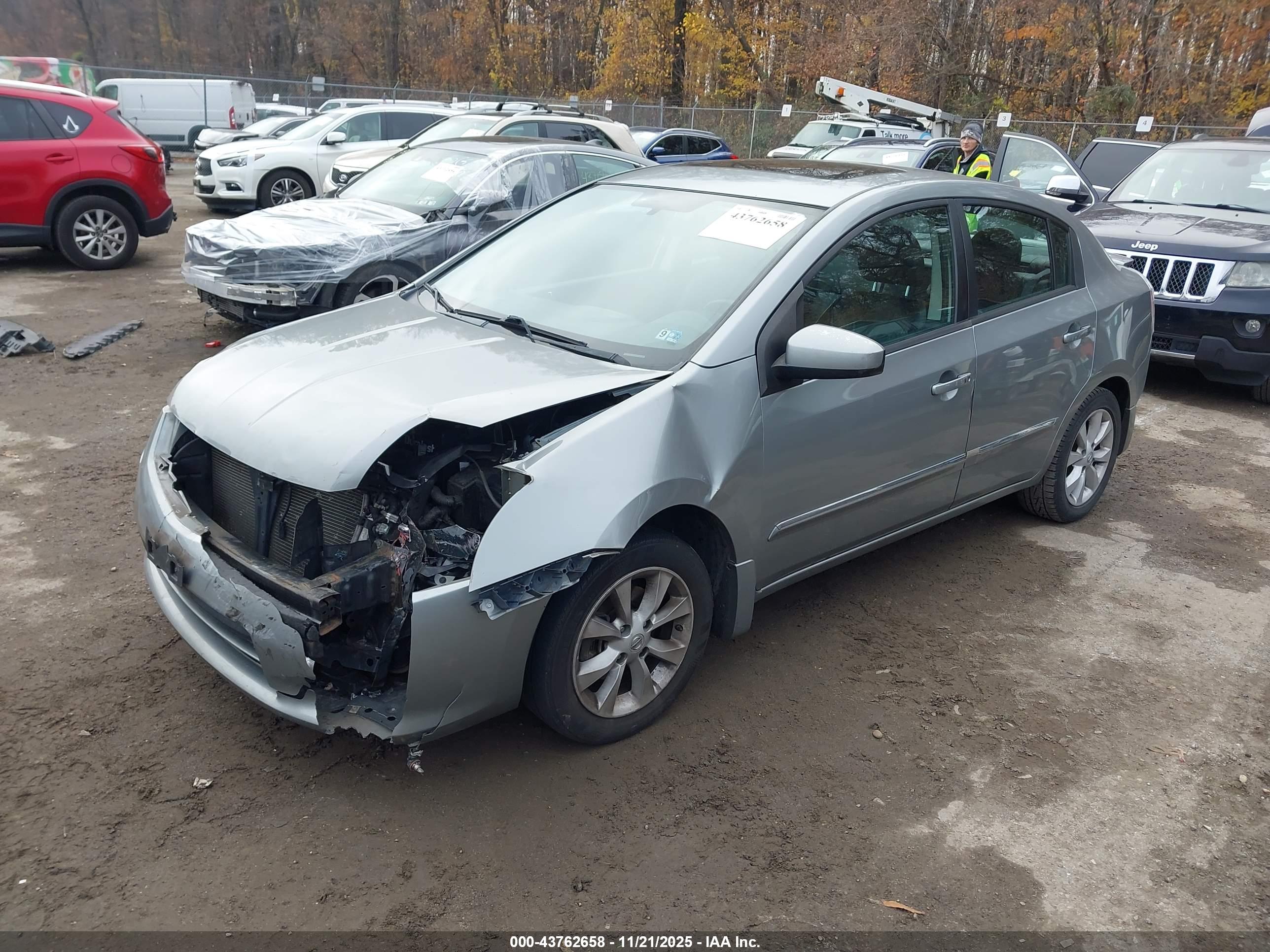 NISSAN SENTRA image 2