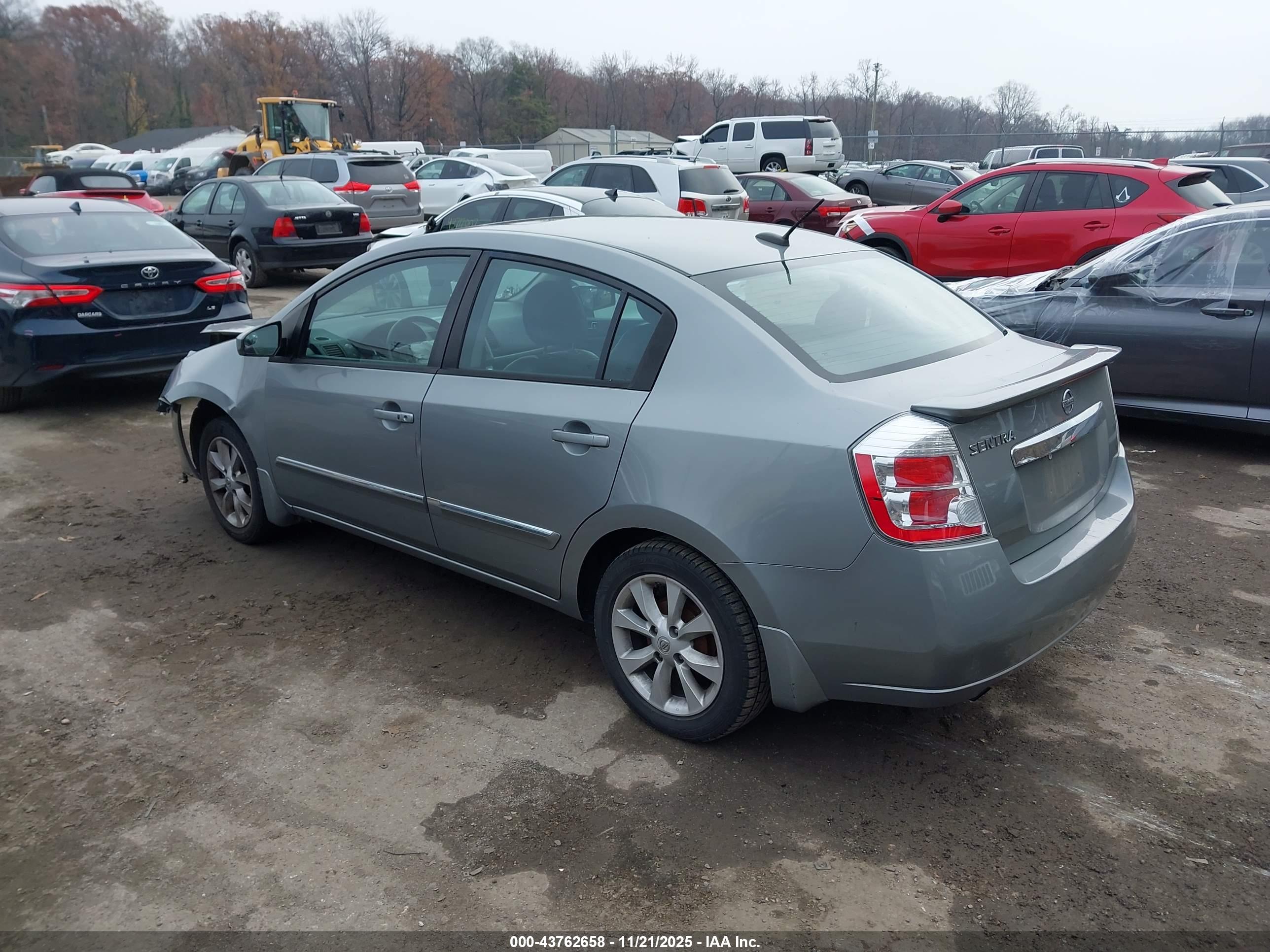 NISSAN SENTRA image 3