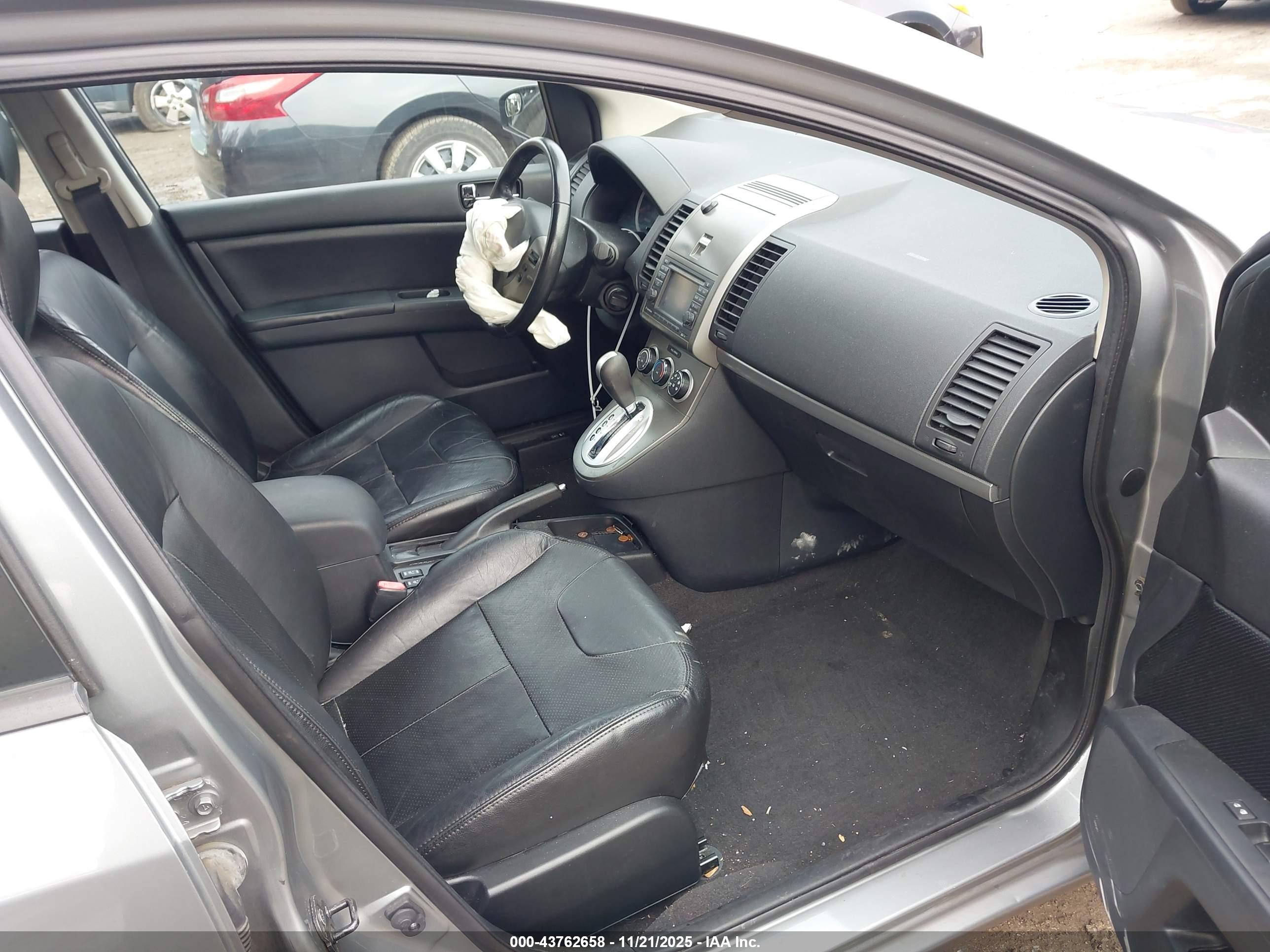 NISSAN SENTRA image 5
