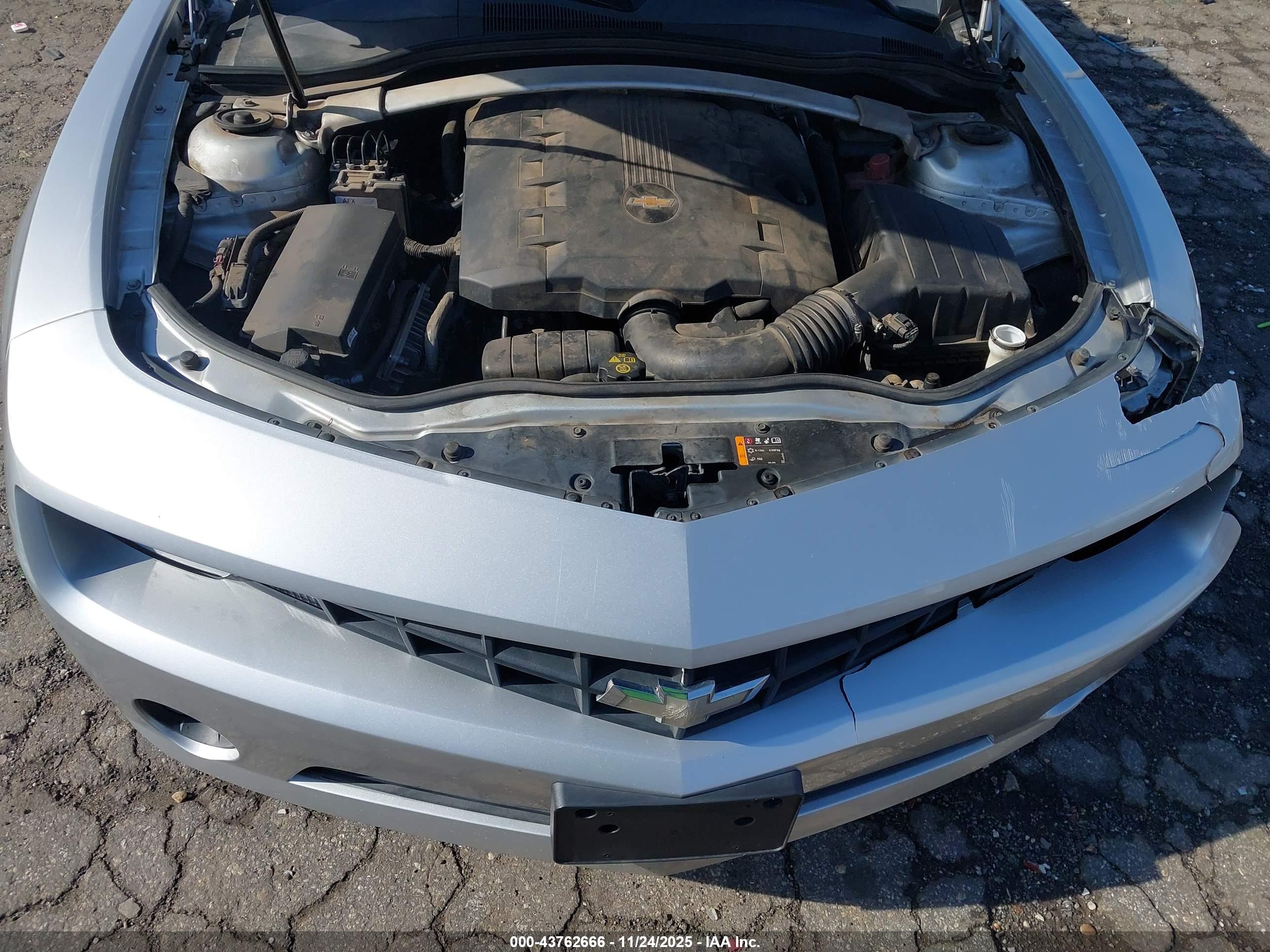 CHEVROLET CAMARO image 10